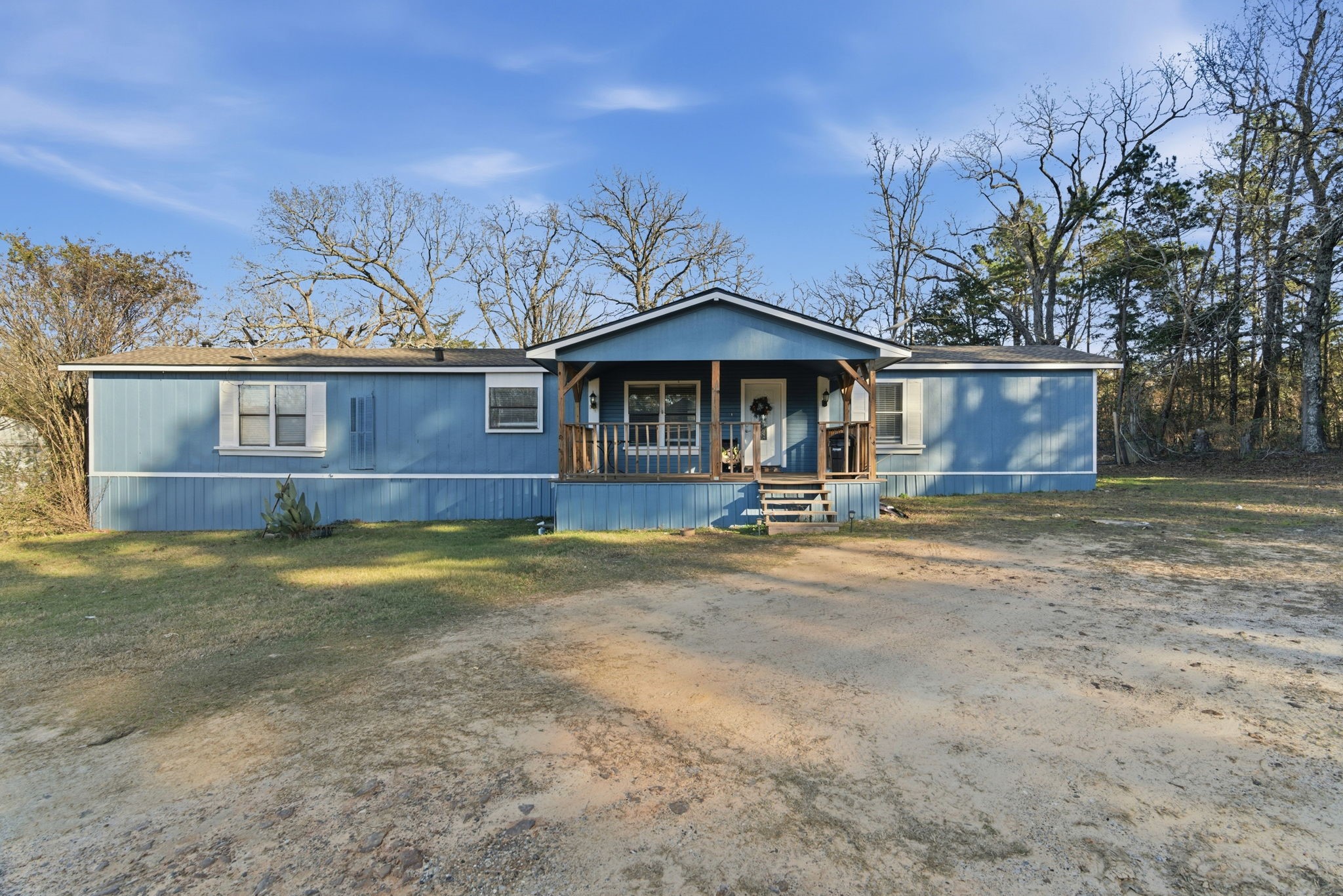 Property photo 04 of 8261 County Road 381, Tyler, TX 75708 | MLS #21162889