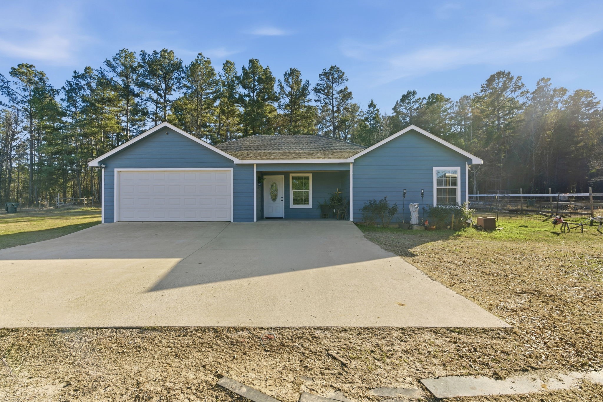 Property photo 02 of 8261 County Road 381 UNIT 2, Tyler, TX 75708 | MLS #21162924