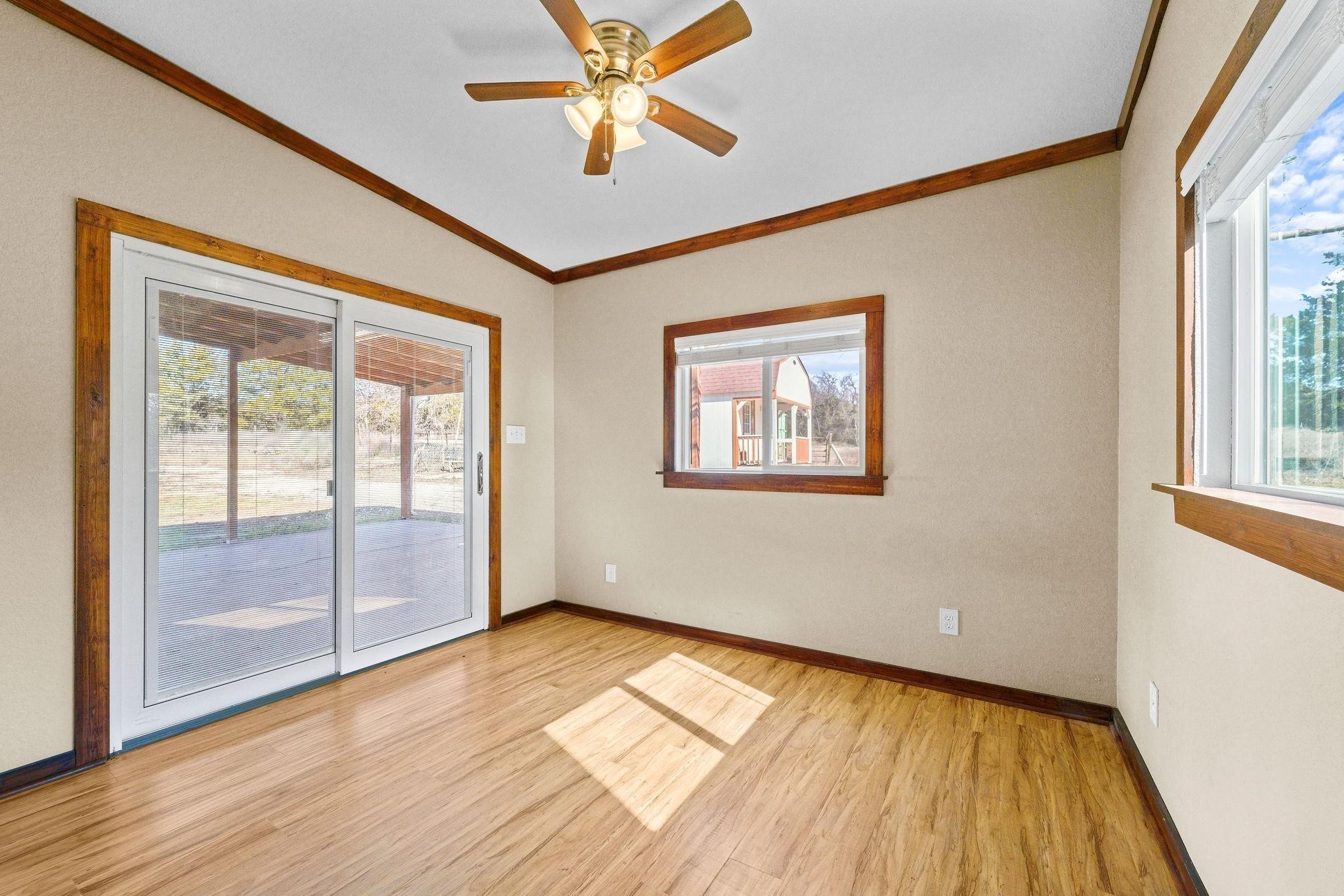 1006 S Clark Road, Cedar Hill, TX, 75104