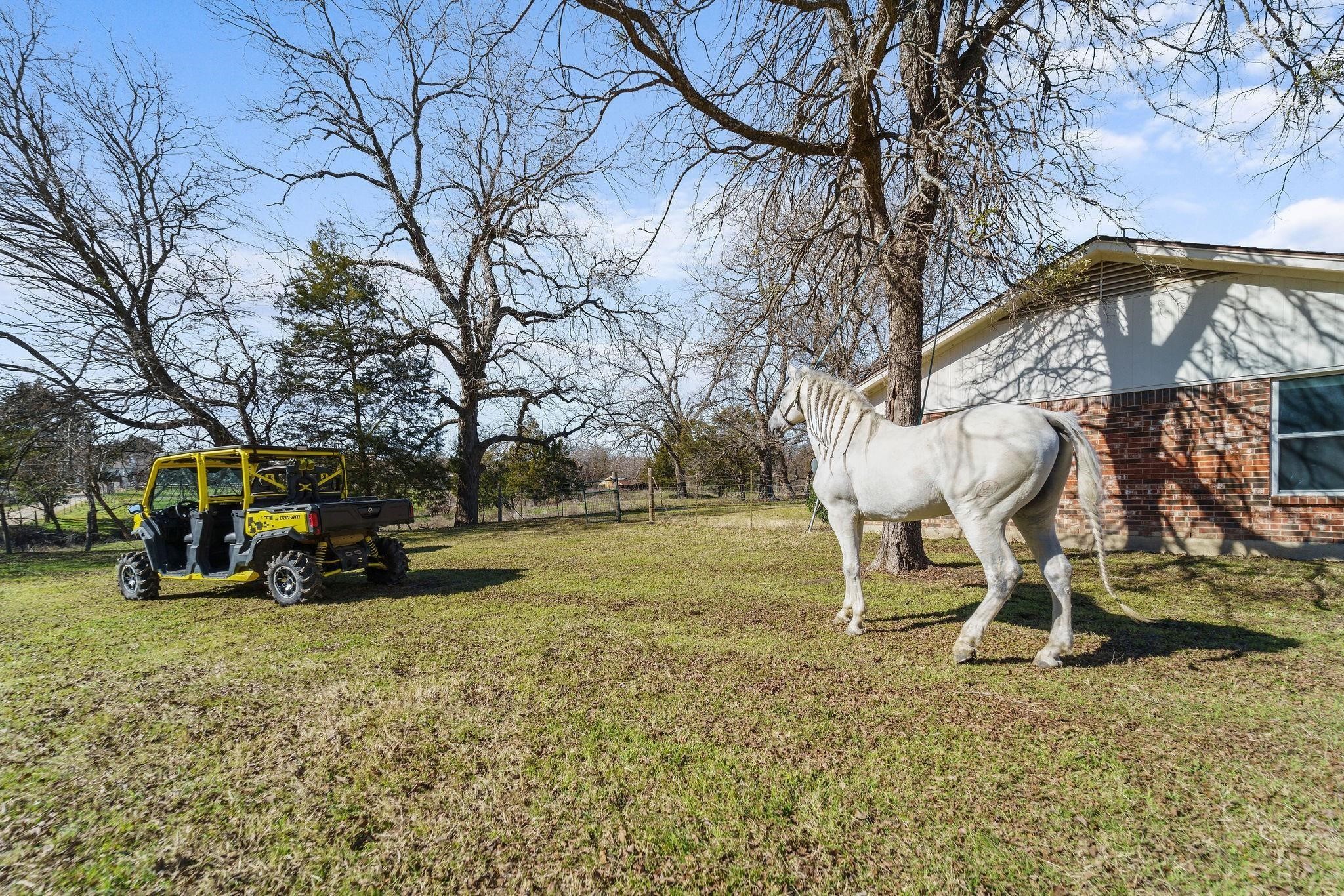 1006 S Clark Road, Cedar Hill, TX, 75104