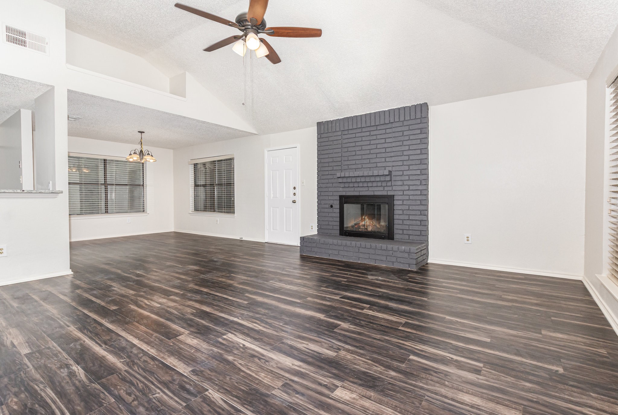 Property photo 02 of 1046 Colony Street, Flower Mound, TX 75028 | MLS #21163191