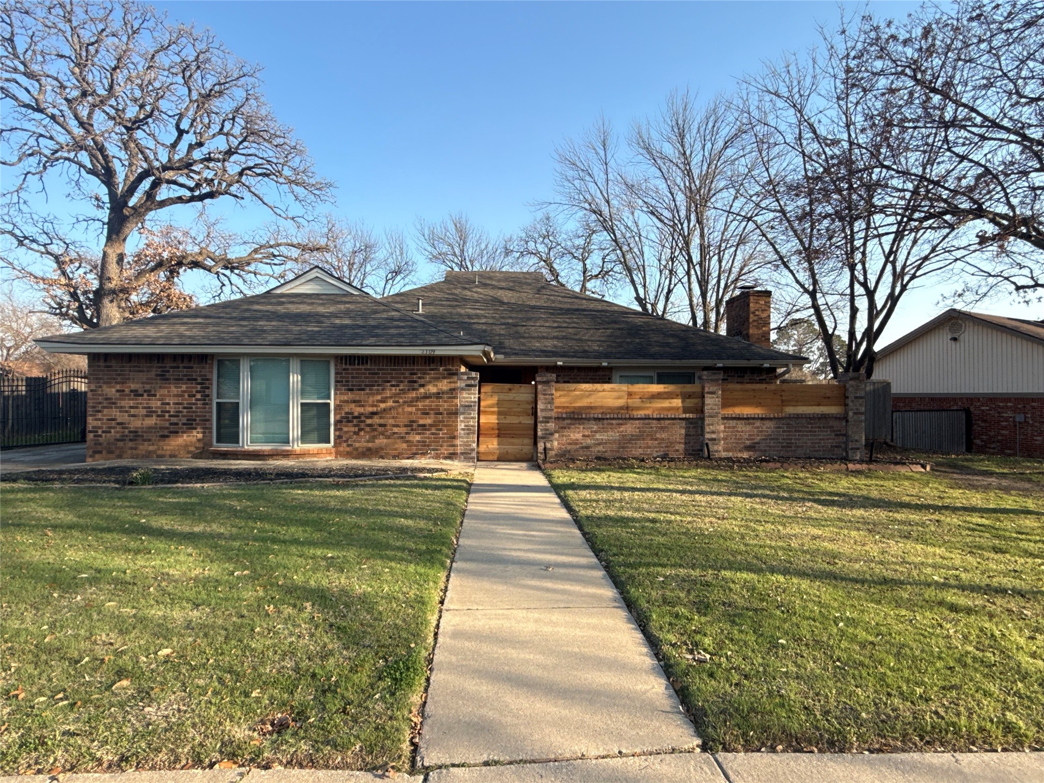 2109 Oakmeadow Street, Bedford, TX, 76021