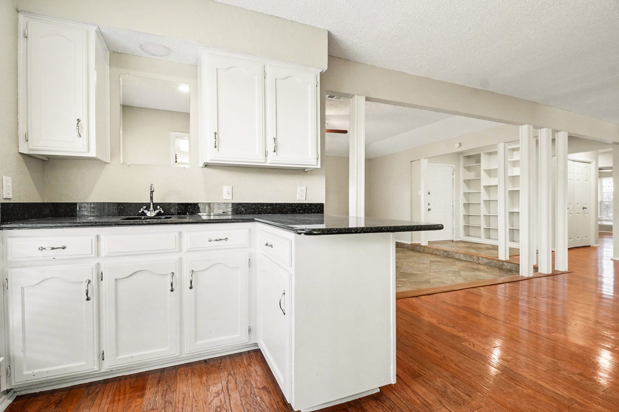 2109 Oakmeadow Street, Bedford, TX, 76021