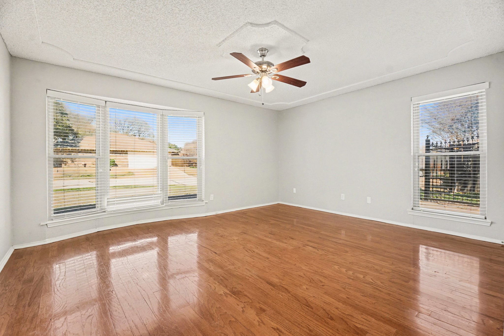 2109 Oakmeadow Street, Bedford, TX, 76021