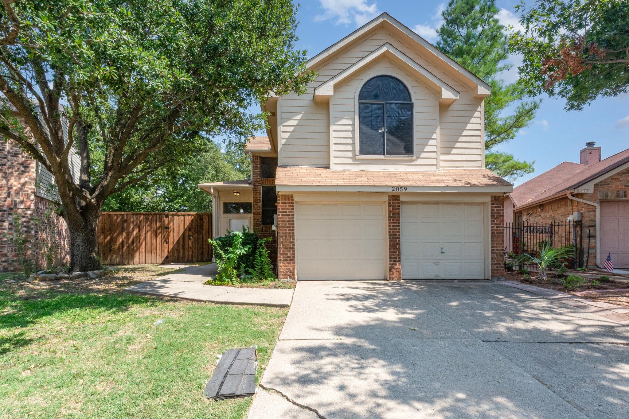 Property photo 01 of 2059 Sienna Trail, Lewisville, TX 75067 | MLS #21163705