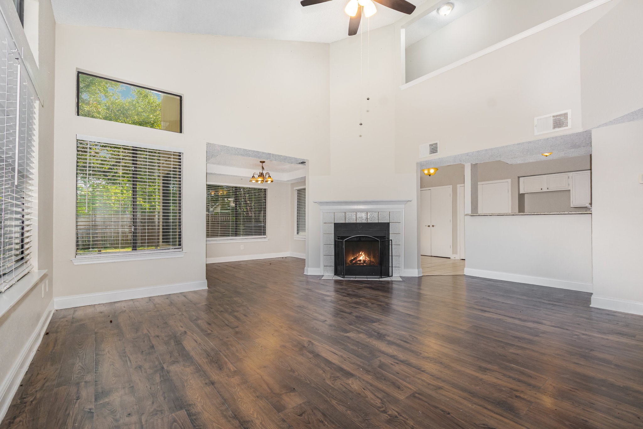 Property photo 02 of 2059 Sienna Trail, Lewisville, TX 75067 | MLS #21163705