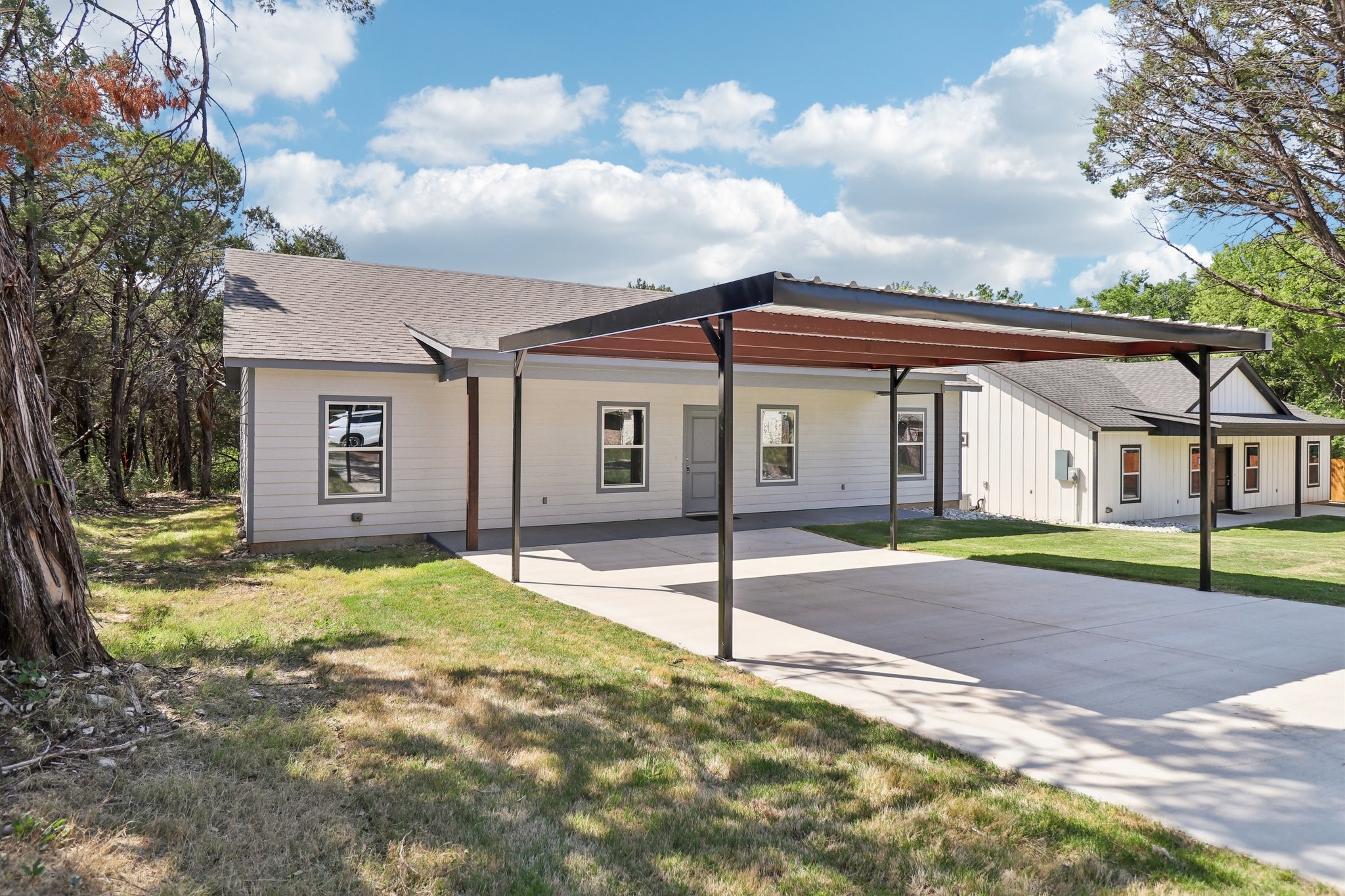 Property photo 03 of 9320 Apache Trail Rio, Vista, TX 76093 | MLS #21163893