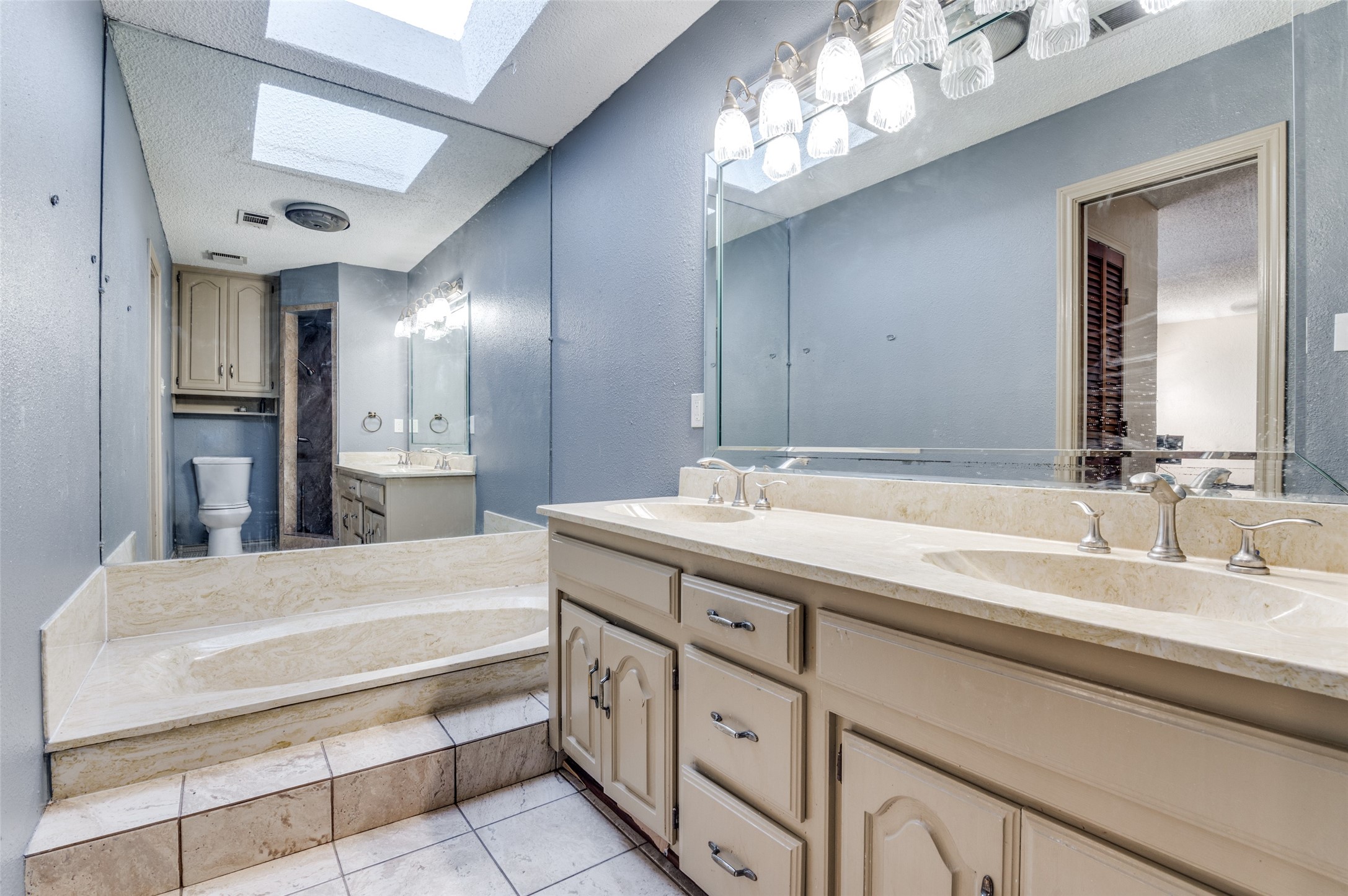 322 Meadowlark Lane, Duncanville, TX, 75137