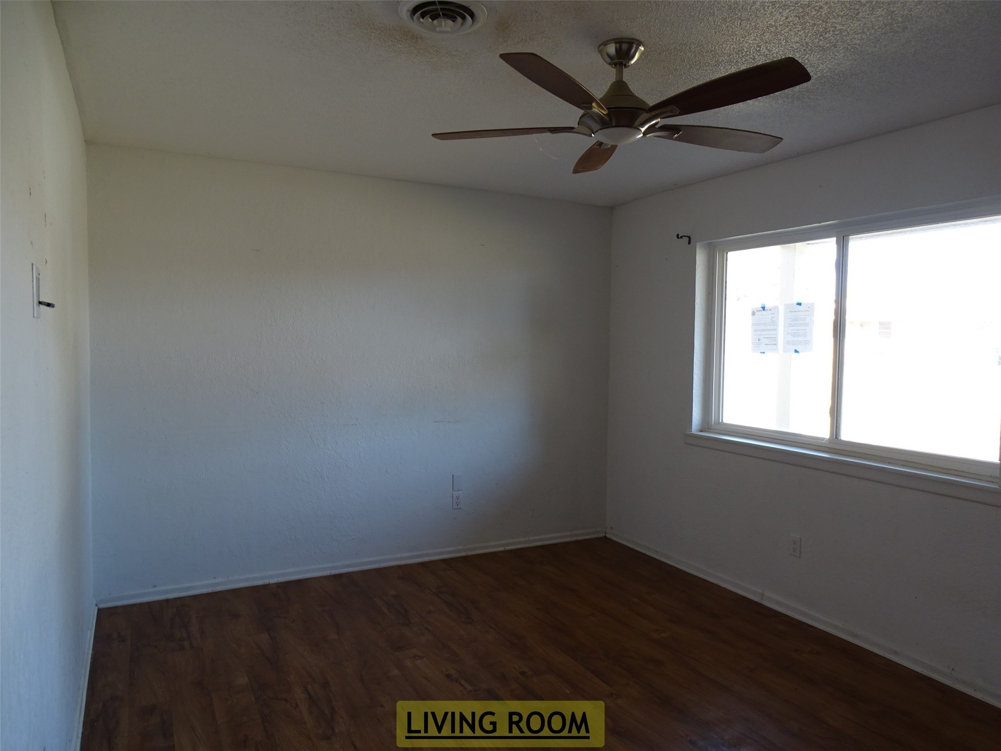 Property photo 02 of 908 Brookside Street, Sweetwater, TX 79556 | MLS #21164346