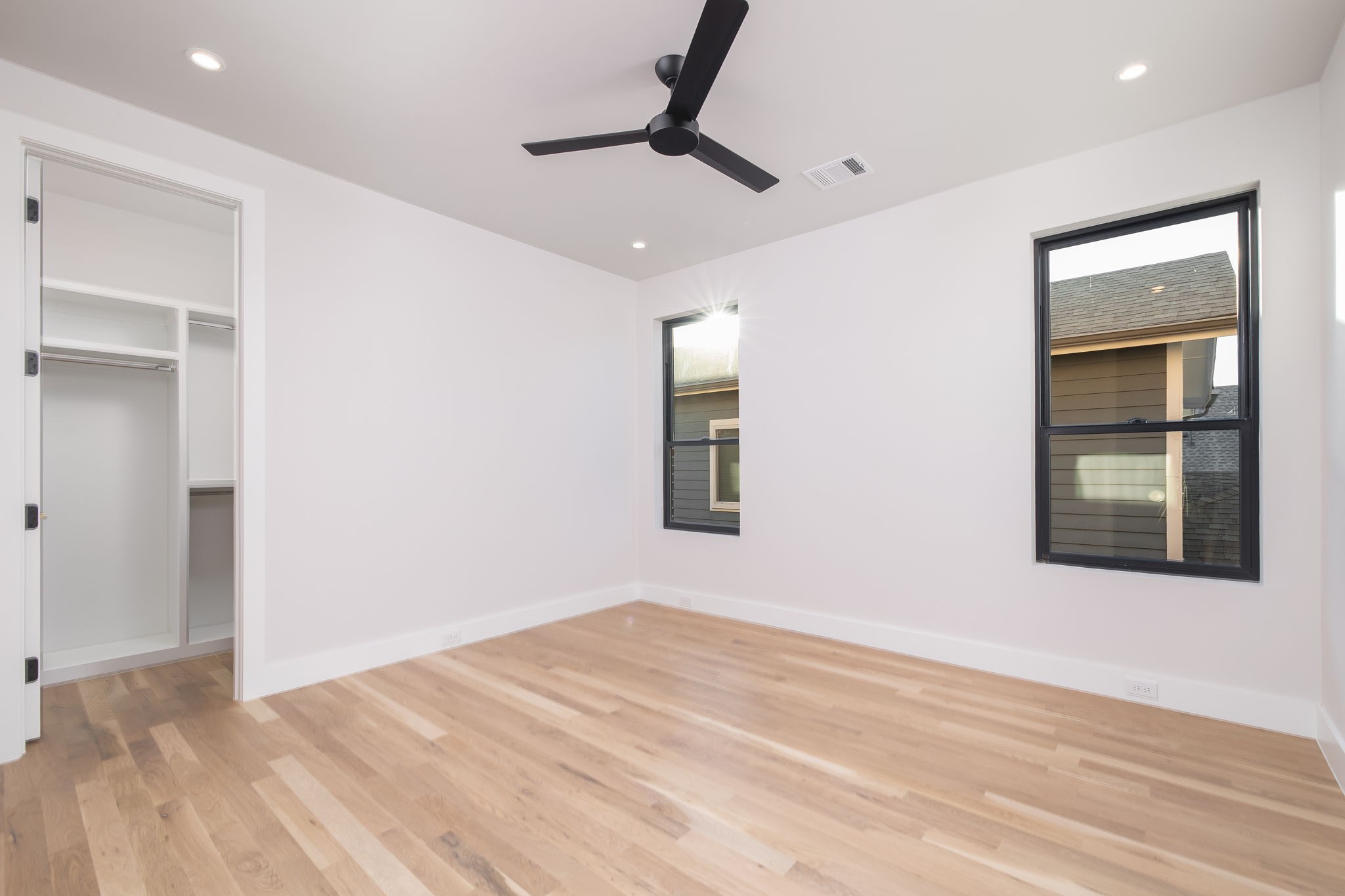 3950 Rochelle Drive, Dallas, TX, 75220