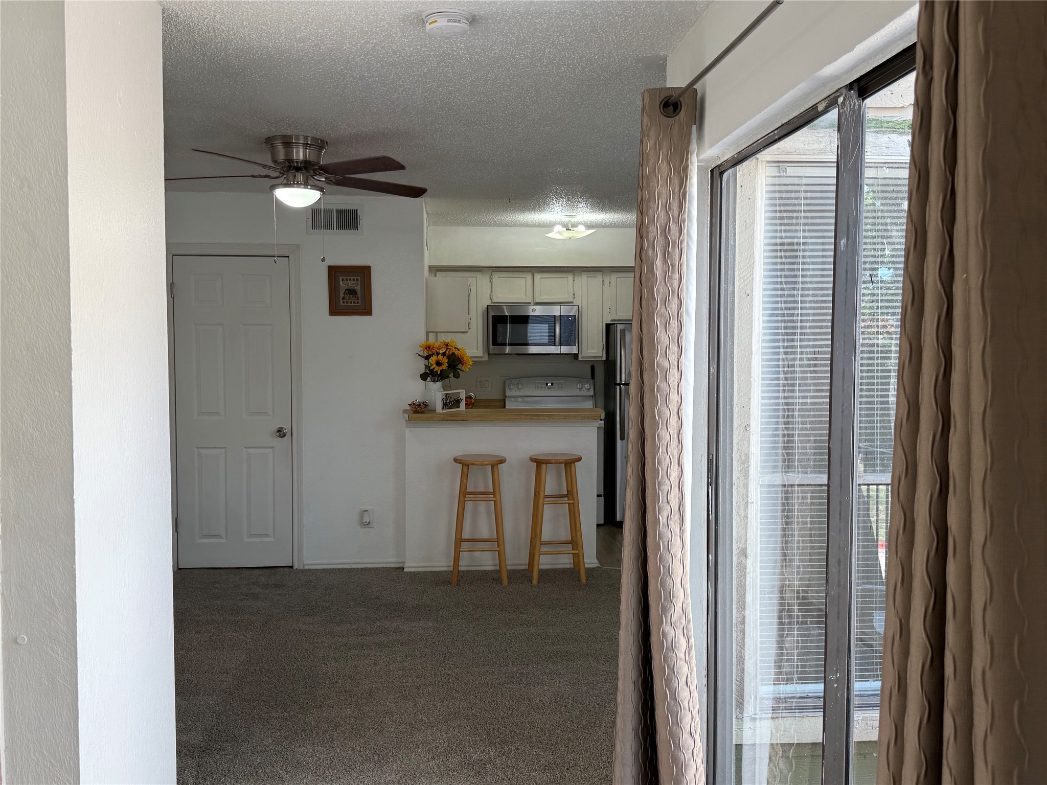Property photo 03 of 9803 Walnut Street UNIT 308, Dallas, TX 75243 | MLS #21165336