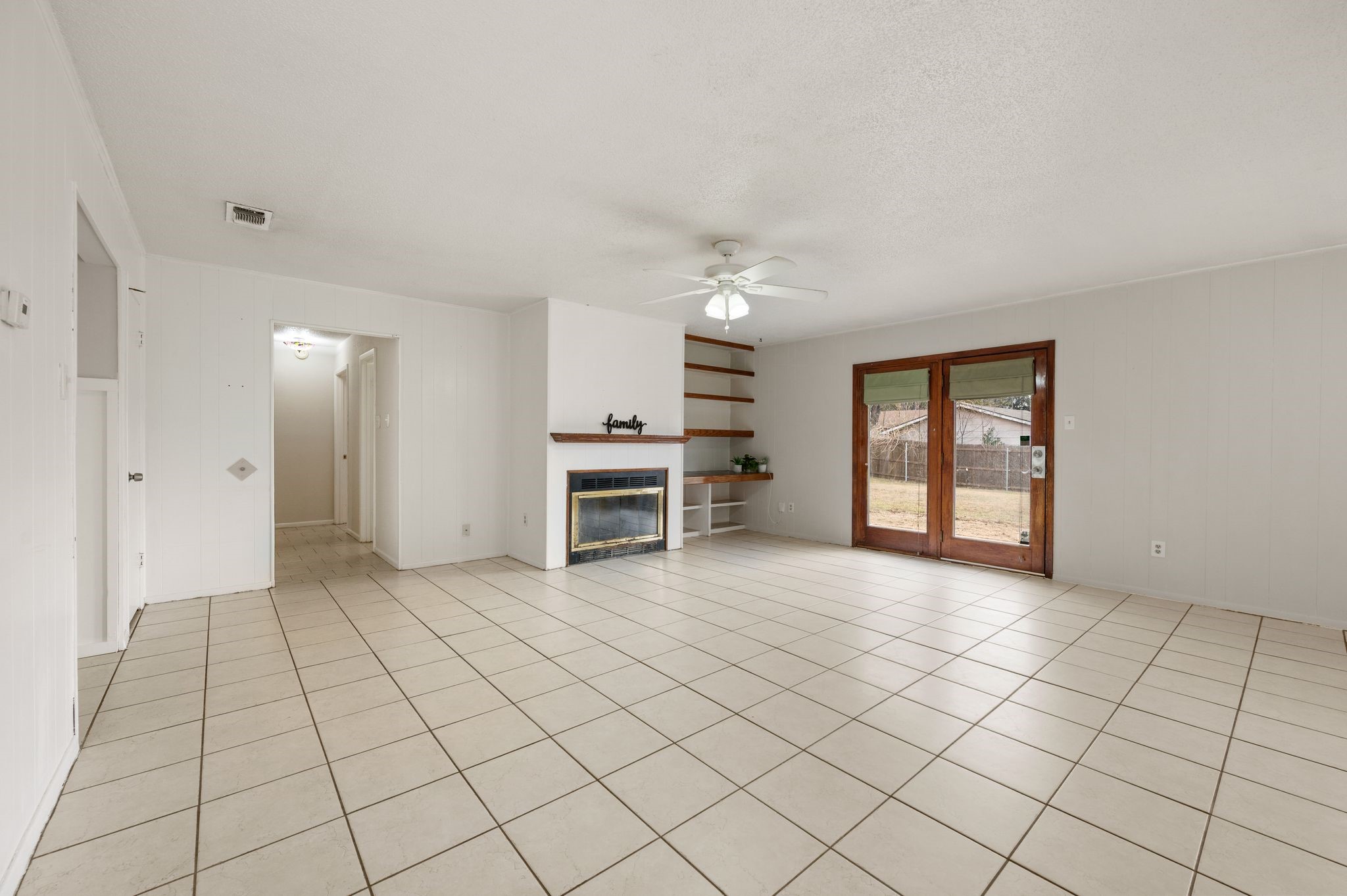 1720 Winchester Way, Bedford, TX, 76022