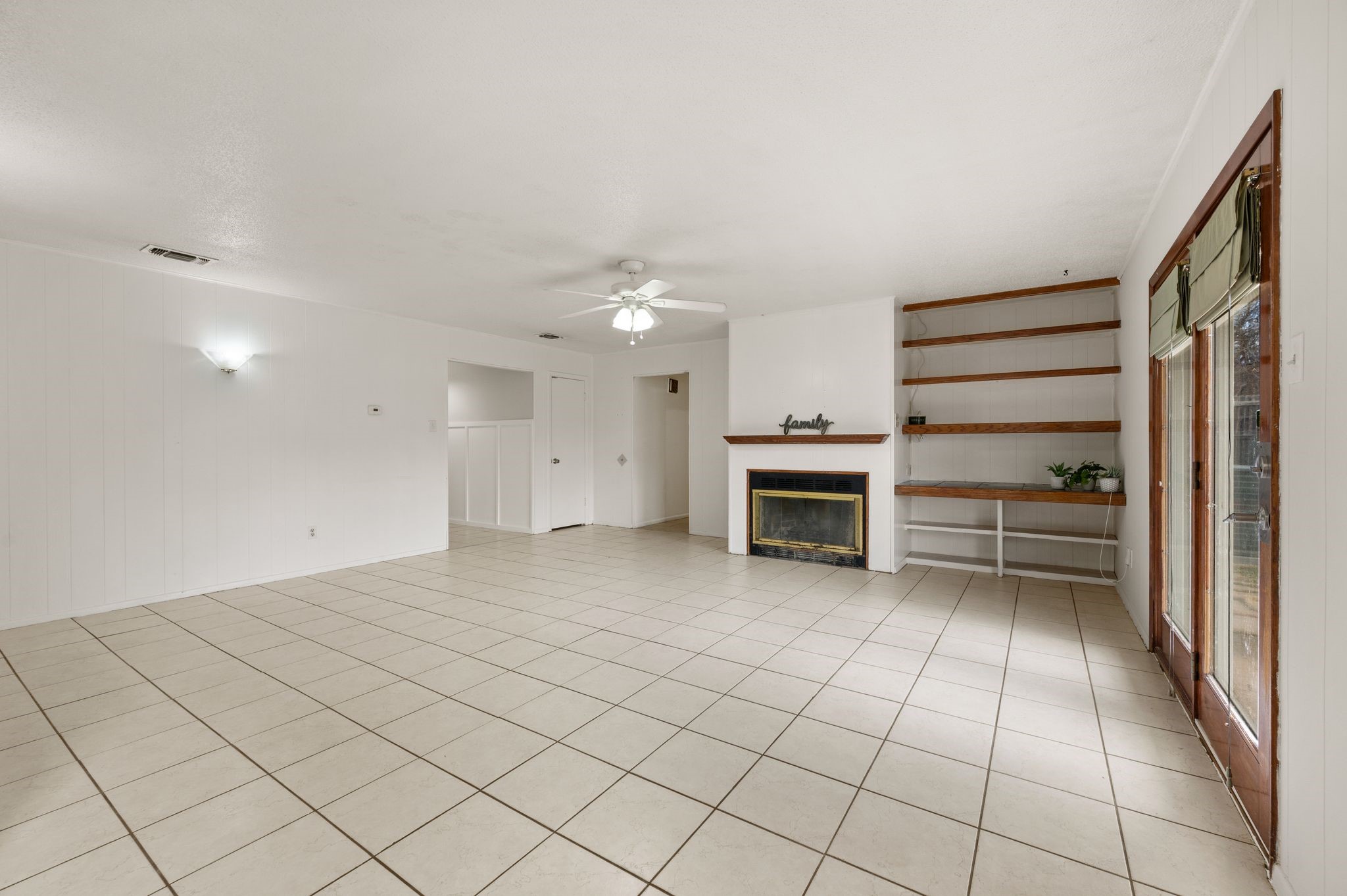1720 Winchester Way, Bedford, TX, 76022