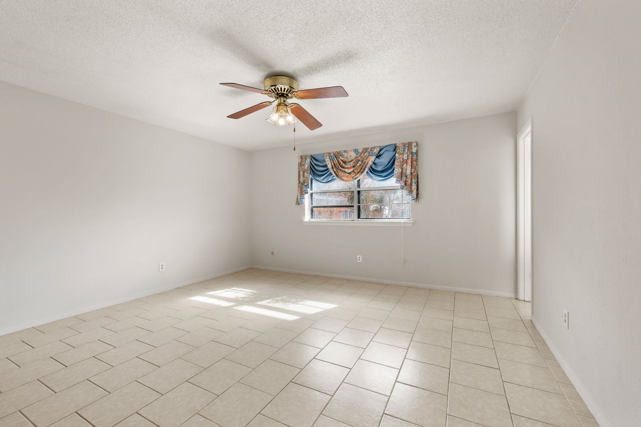 1720 Winchester Way, Bedford, TX, 76022