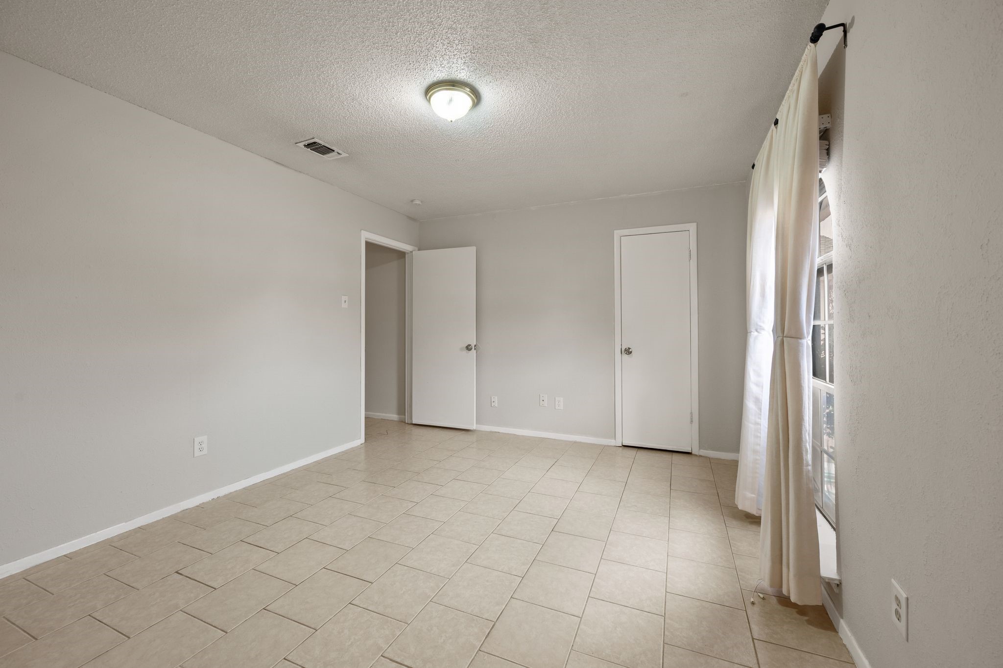 1720 Winchester Way, Bedford, TX, 76022