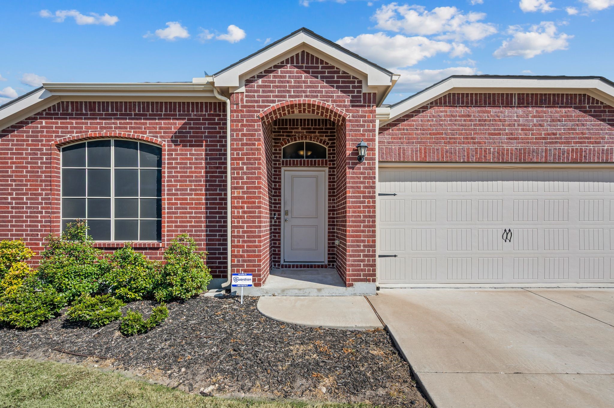 2105 Myrtle Beach Drive, Fort Worth, TX, 76108