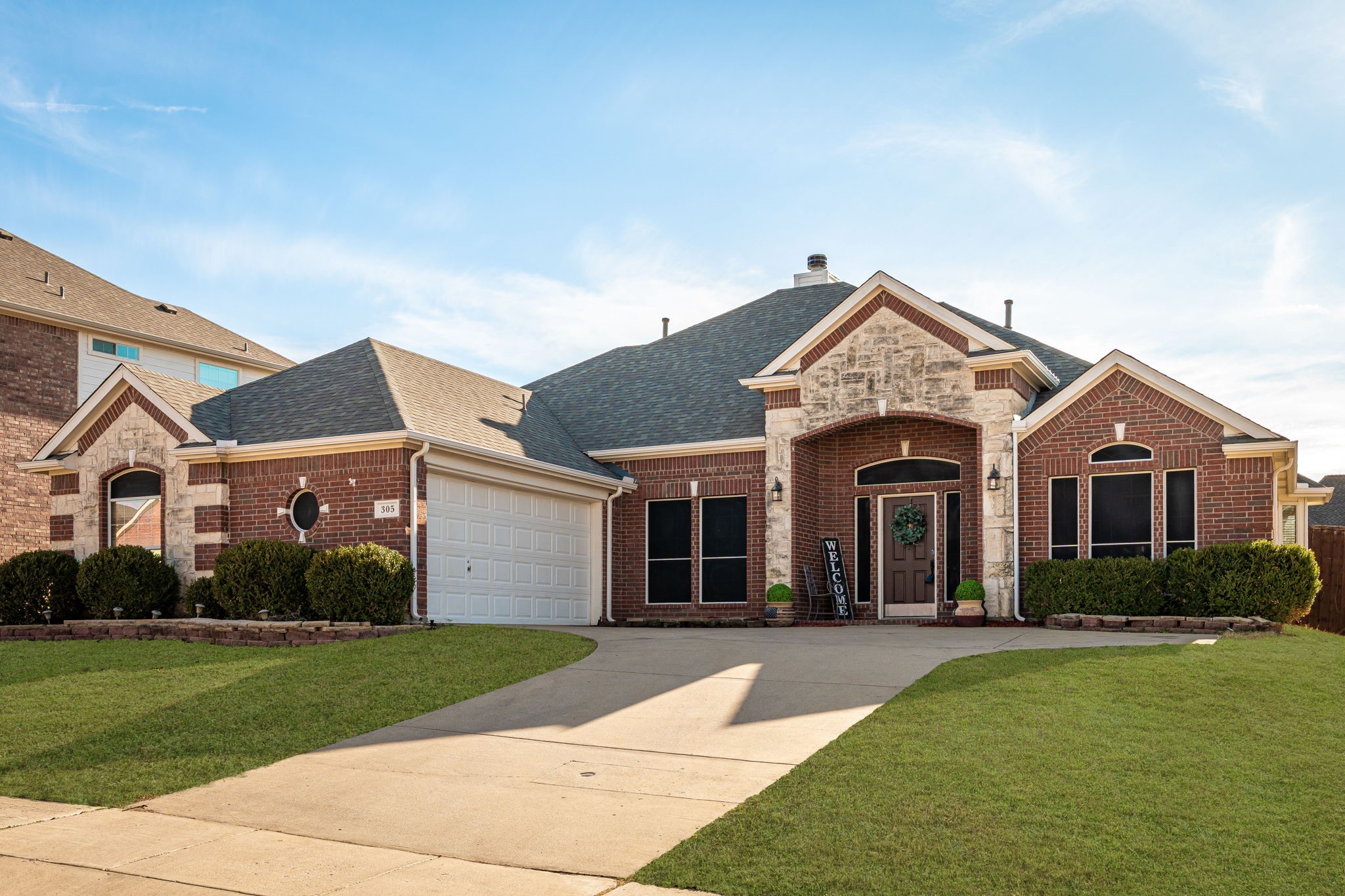 Property photo 02 of 305 Tarpan Trail, Celina, TX 75009 | MLS #21165737