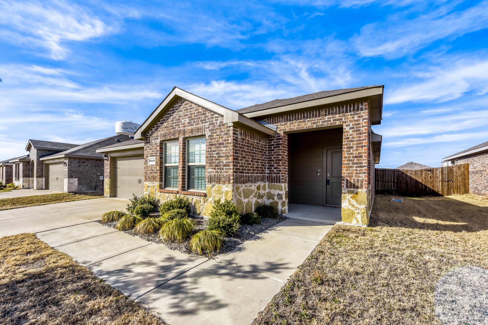 Property photo 02 of 2049 Berrywood Drive, Royse City, TX 75189 | MLS #21166143