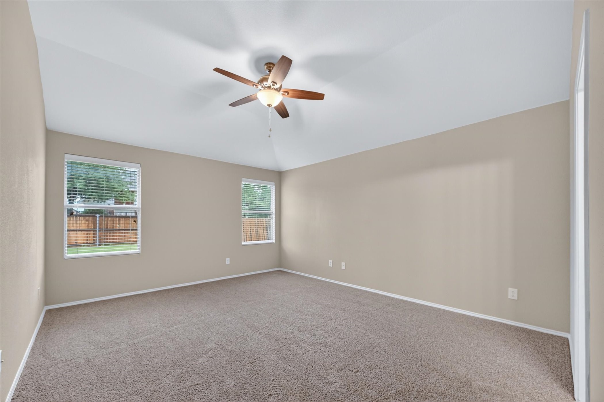 Property photo 03 of 5640 Lincolnwood Drive, Prosper, TX 75078 | MLS #21166172