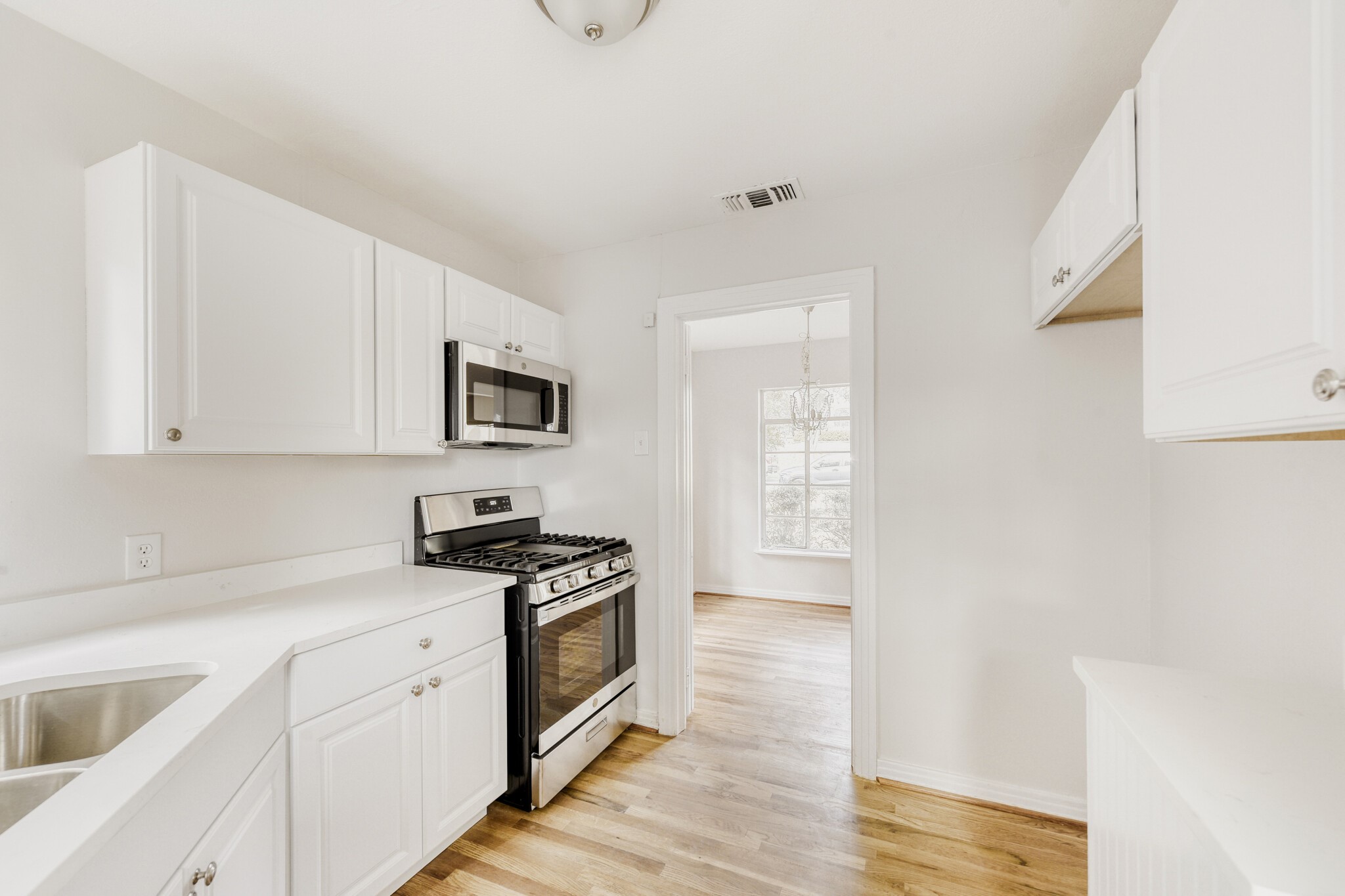 6918 Vivian Avenue, Dallas, TX, 75223