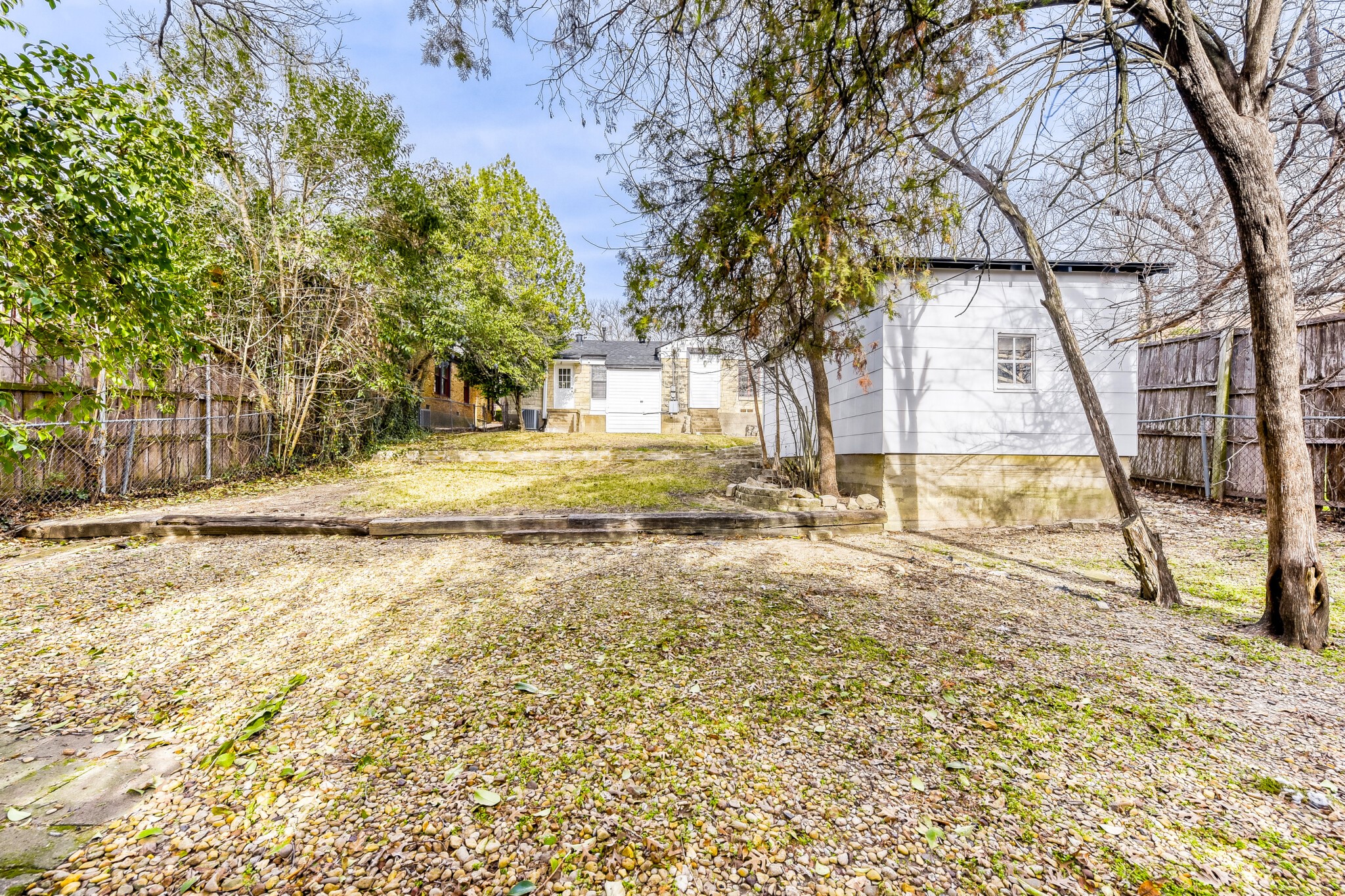 6918 Vivian Avenue, Dallas, TX, 75223