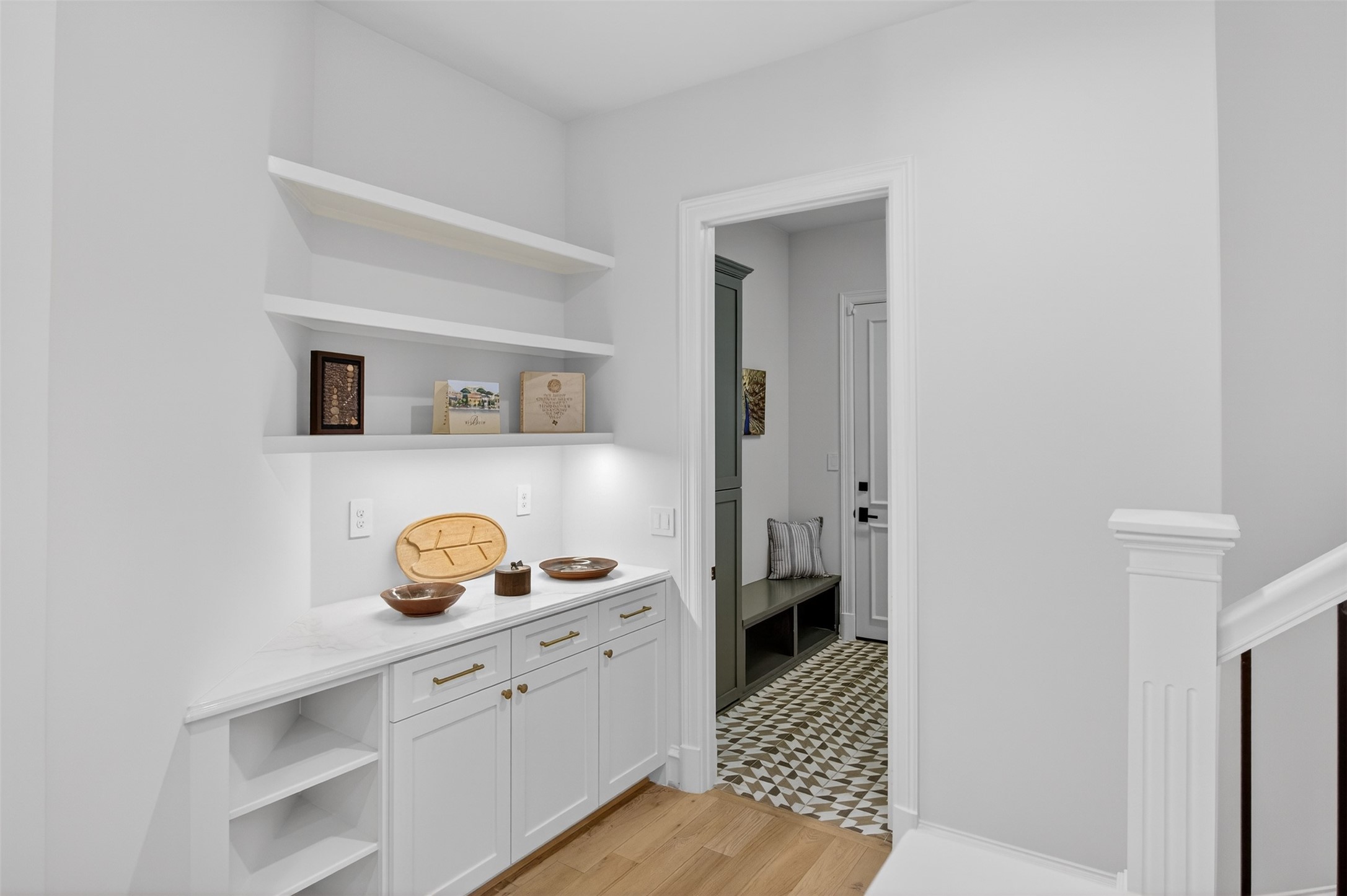 6011 Lakehurst Avenue, Dallas, TX, 75230