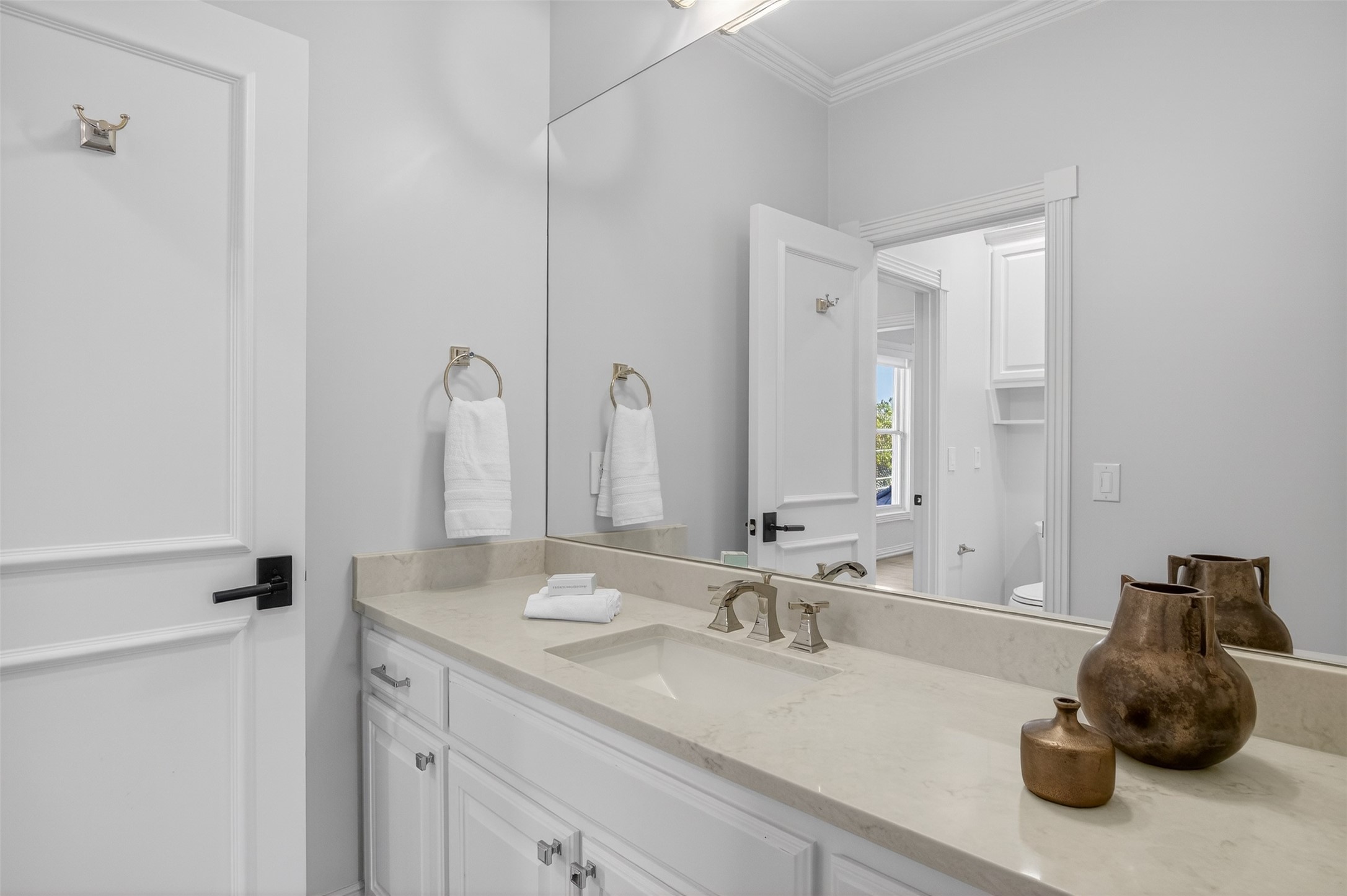 6011 Lakehurst Avenue, Dallas, TX, 75230