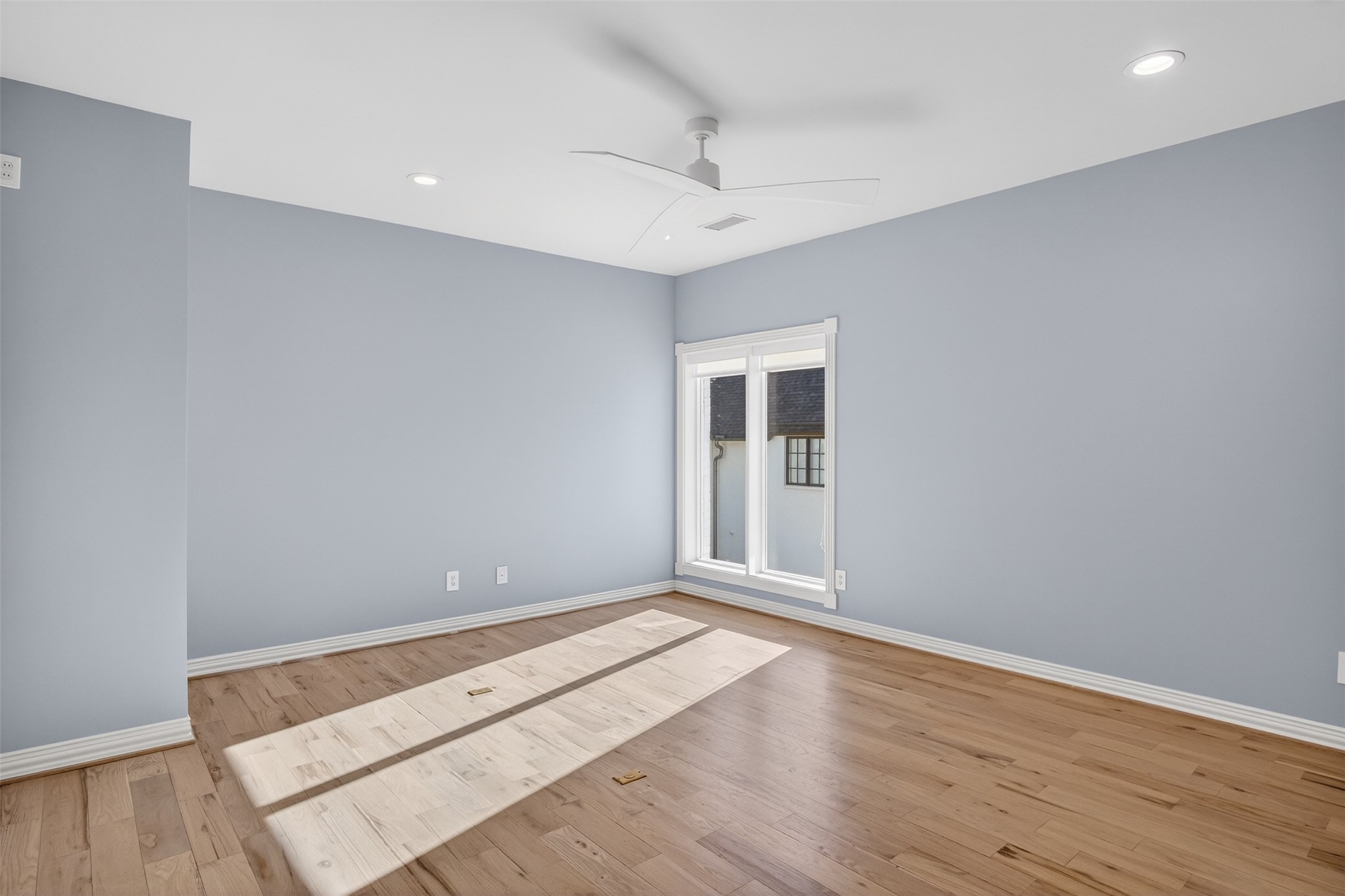6011 Lakehurst Avenue, Dallas, TX, 75230