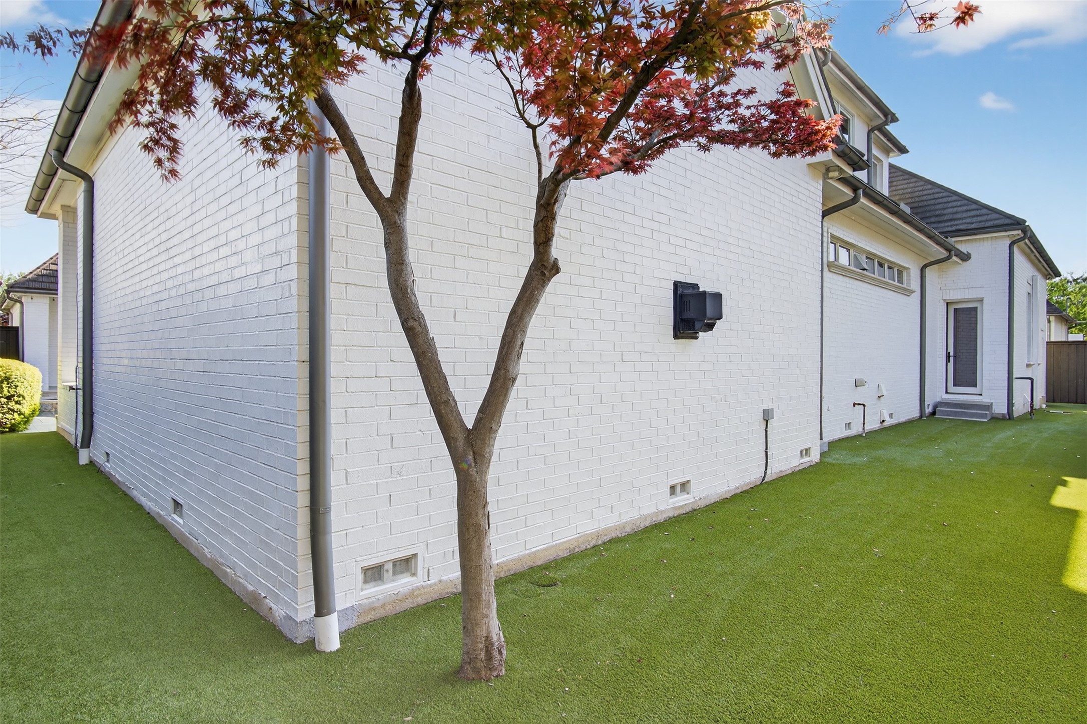 6011 Lakehurst Avenue, Dallas, TX, 75230