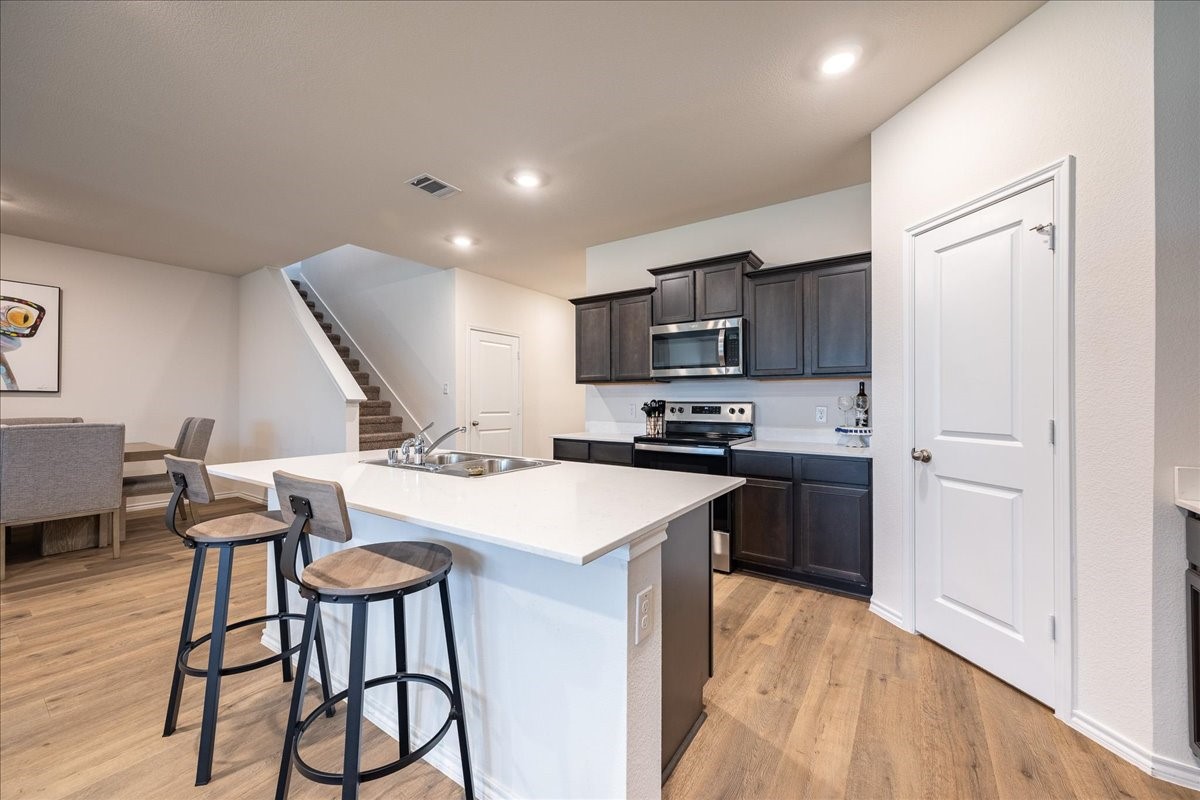 729 Amelia Court, Pilot Point, TX, 76258