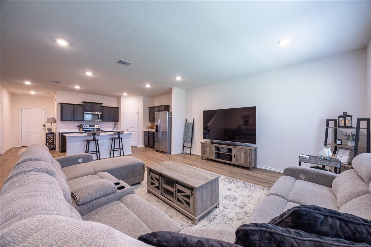 729 Amelia Court, Pilot Point, TX, 76258