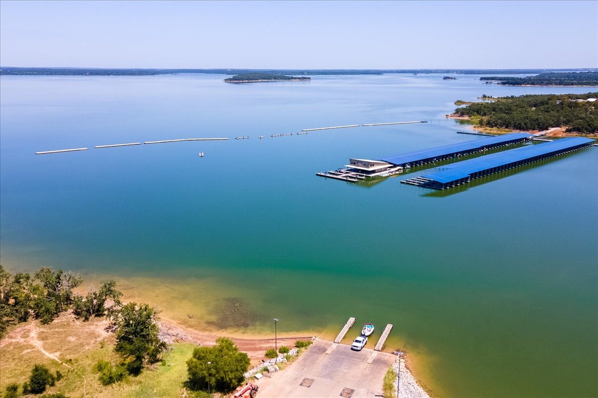 729 Amelia Court, Pilot Point, TX, 76258