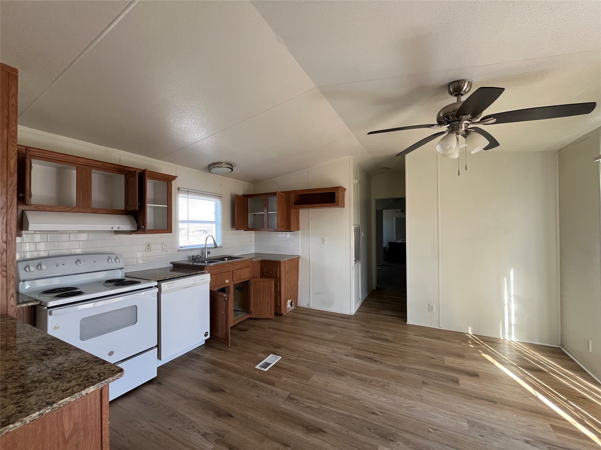 8514 County Road 623, Blue Ridge, TX, 75424