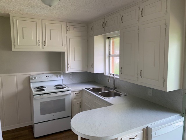606 N Spencer Street, Lacy Lakeview, TX, 76705
