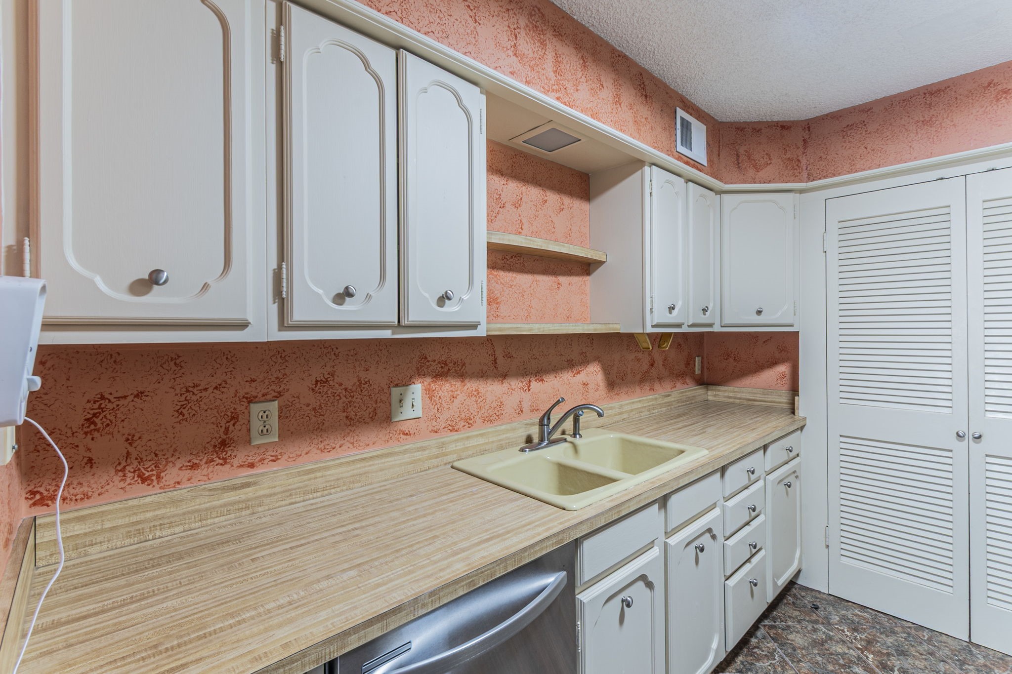 408 Hollyhill Lane, Denton, TX, 76205
