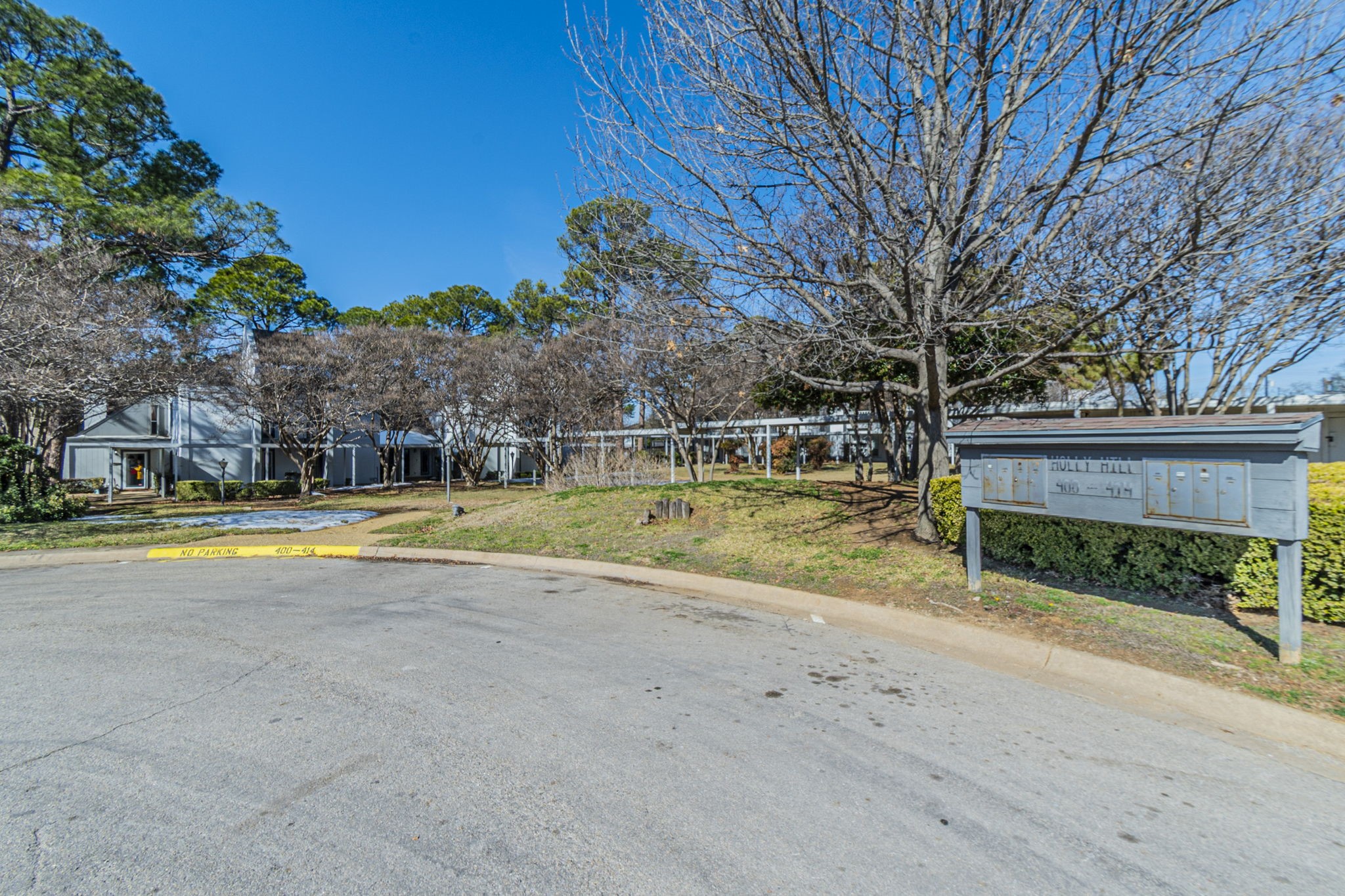 408 Hollyhill Lane, Denton, TX, 76205