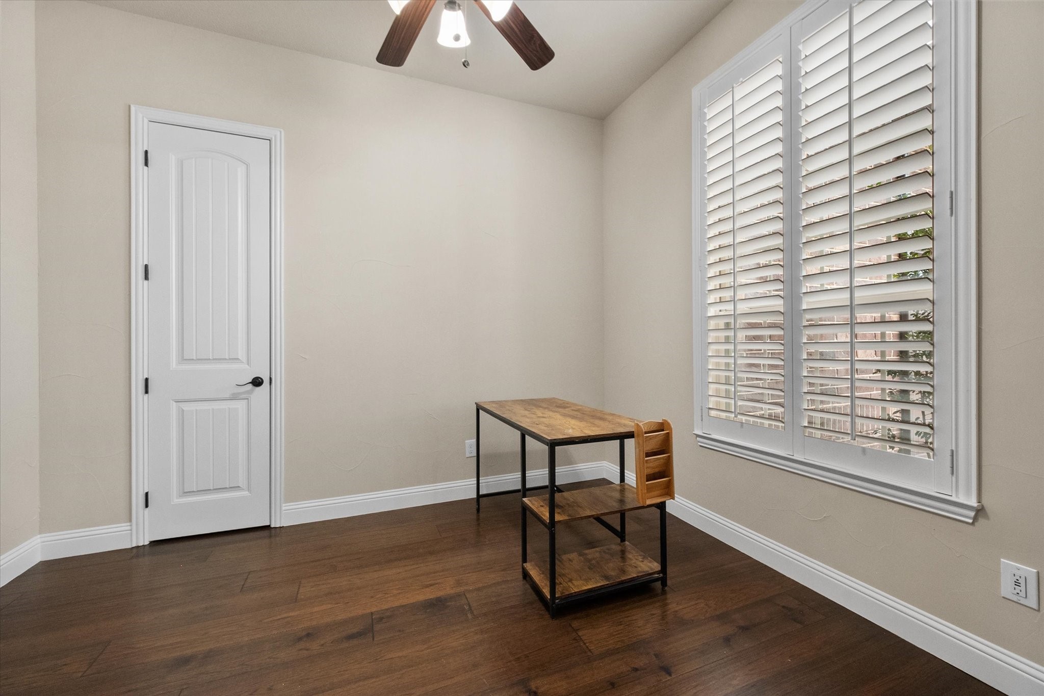 925 Sandy Hill, Burleson, TX, 76028