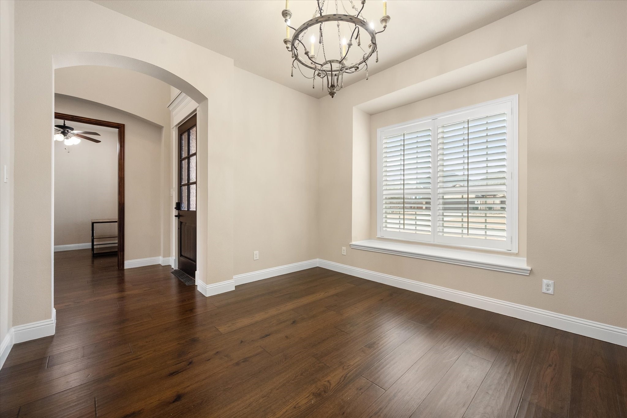 925 Sandy Hill, Burleson, TX, 76028