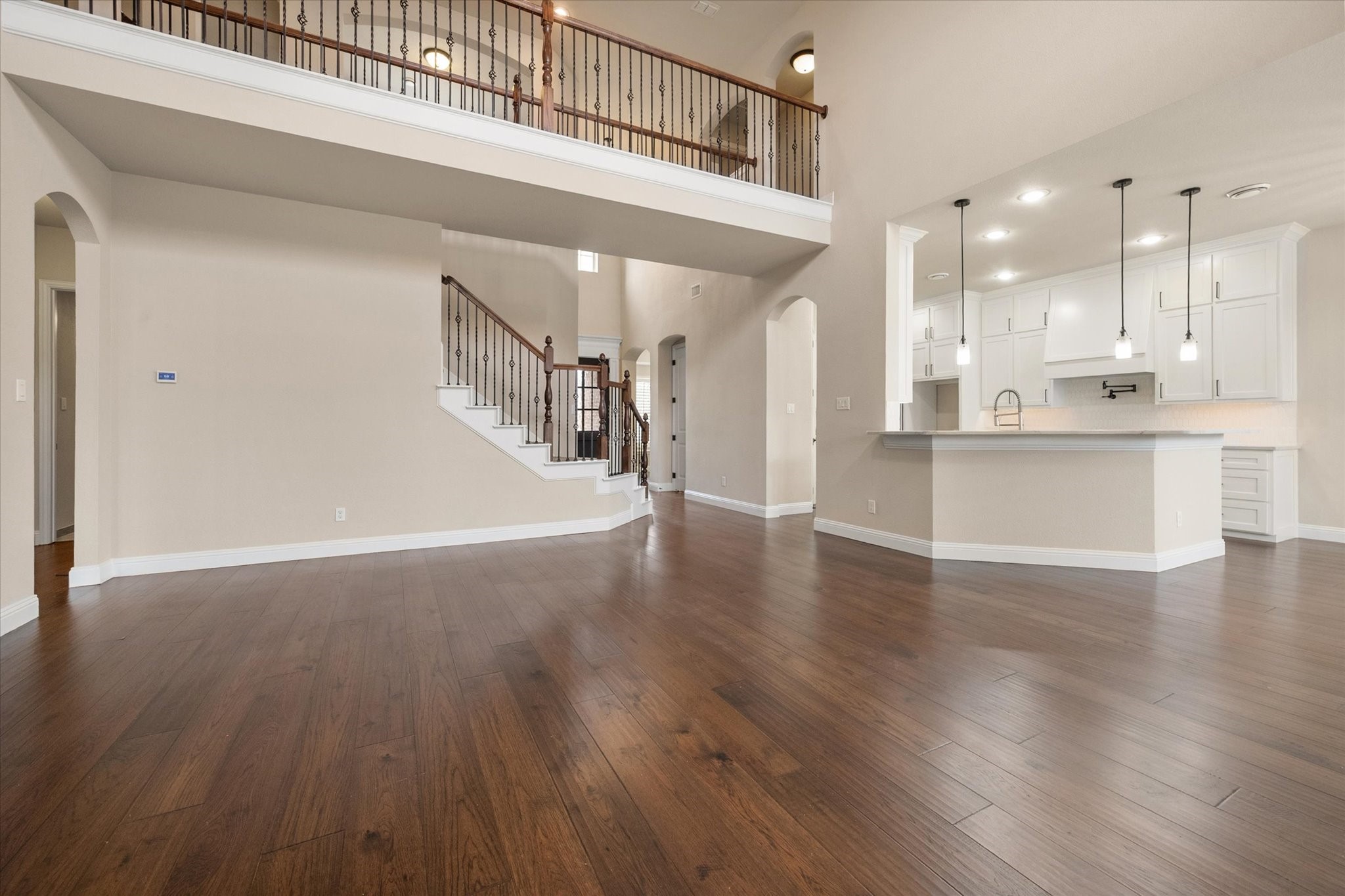 925 Sandy Hill, Burleson, TX, 76028