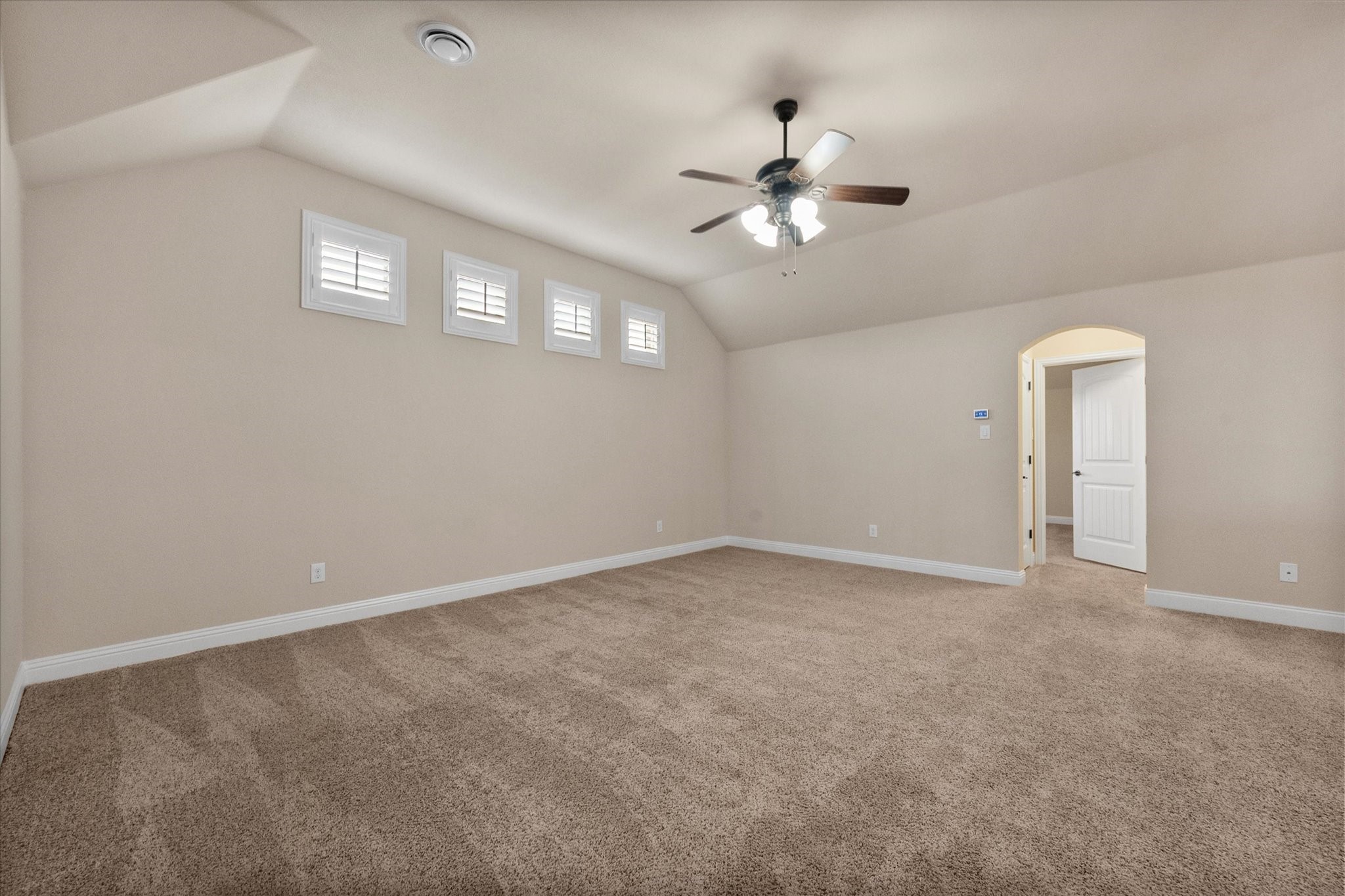 925 Sandy Hill, Burleson, TX, 76028