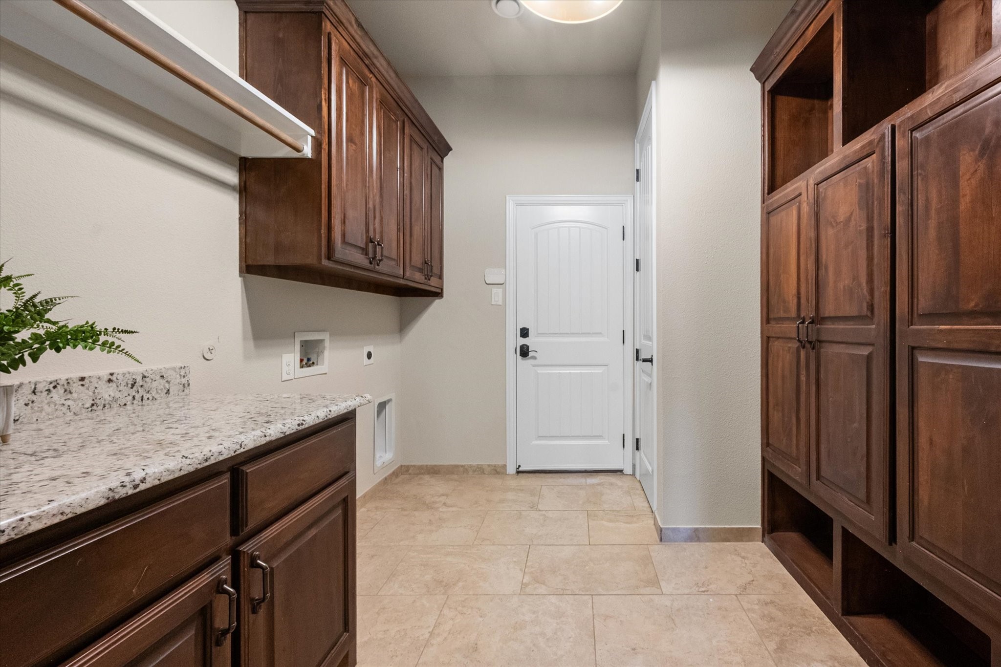 925 Sandy Hill, Burleson, TX, 76028