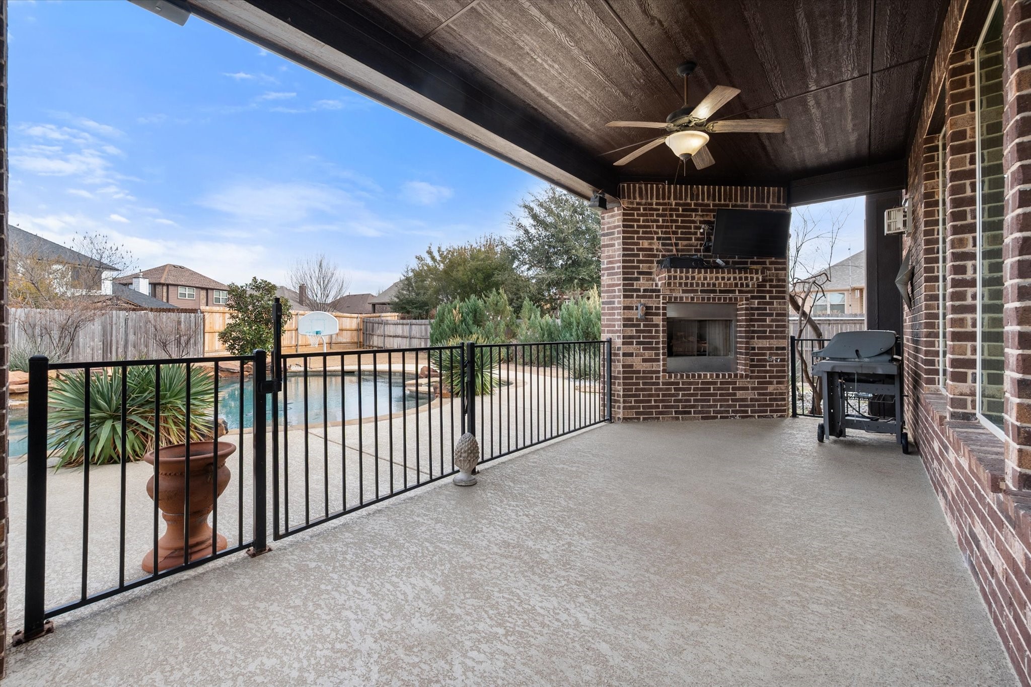 925 Sandy Hill, Burleson, TX, 76028