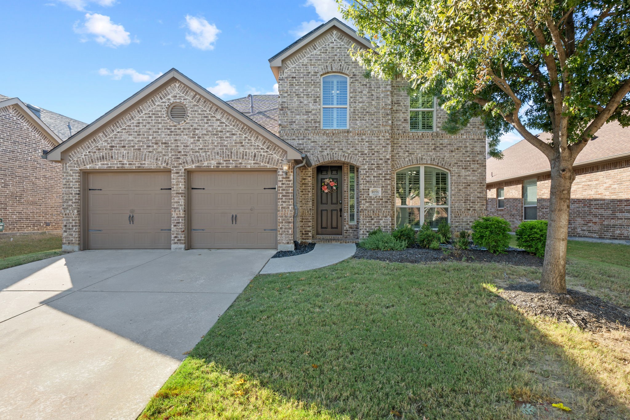 Property photo 02 of 8221 Bayberry Avenue, Lantana, TX 76226 | MLS #21170308