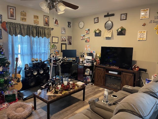 1960 County Road 1030, Mount Vernon, TX, 75457