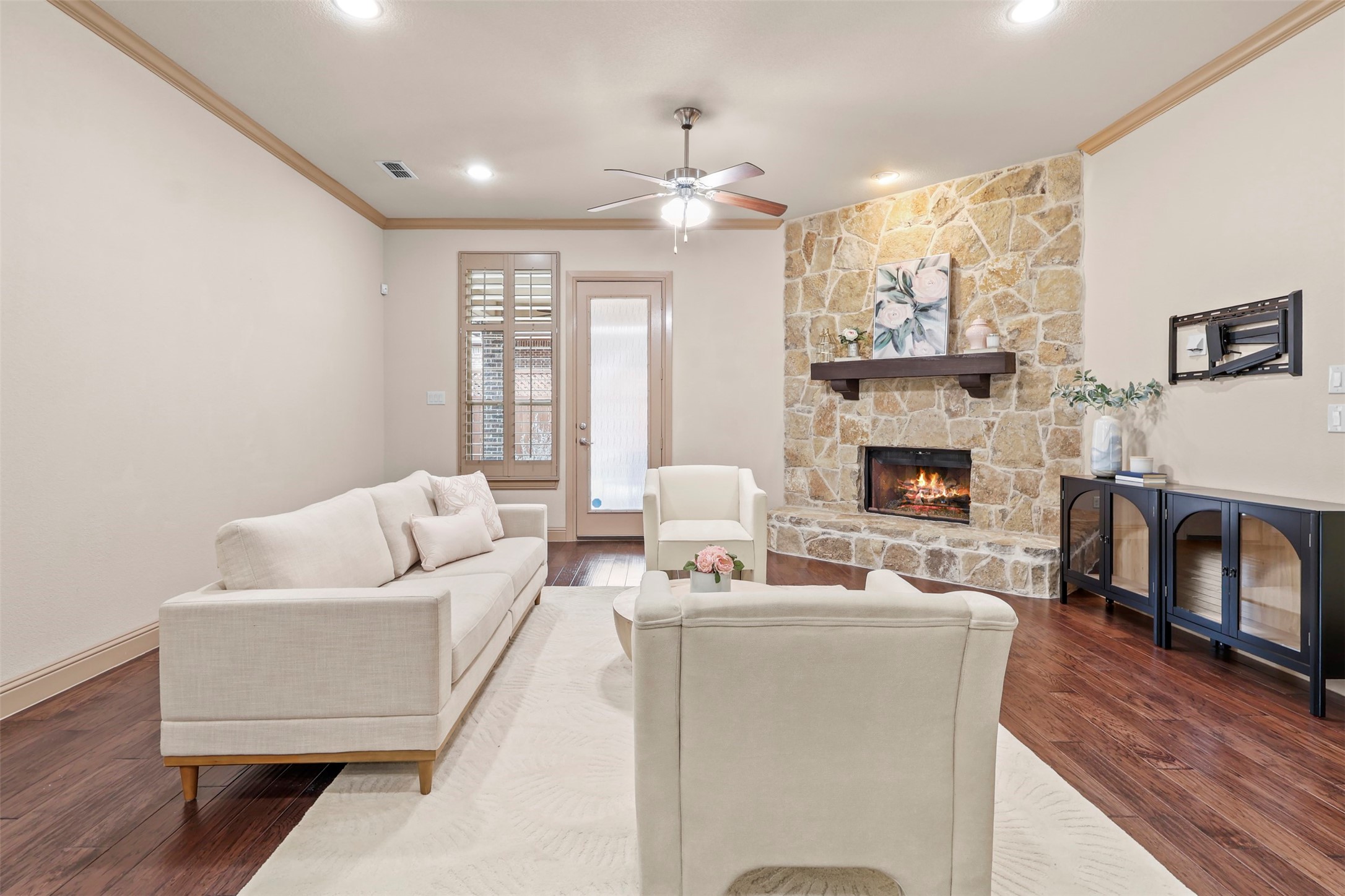 437 Middleton Drive, Roanoke, TX, 76262