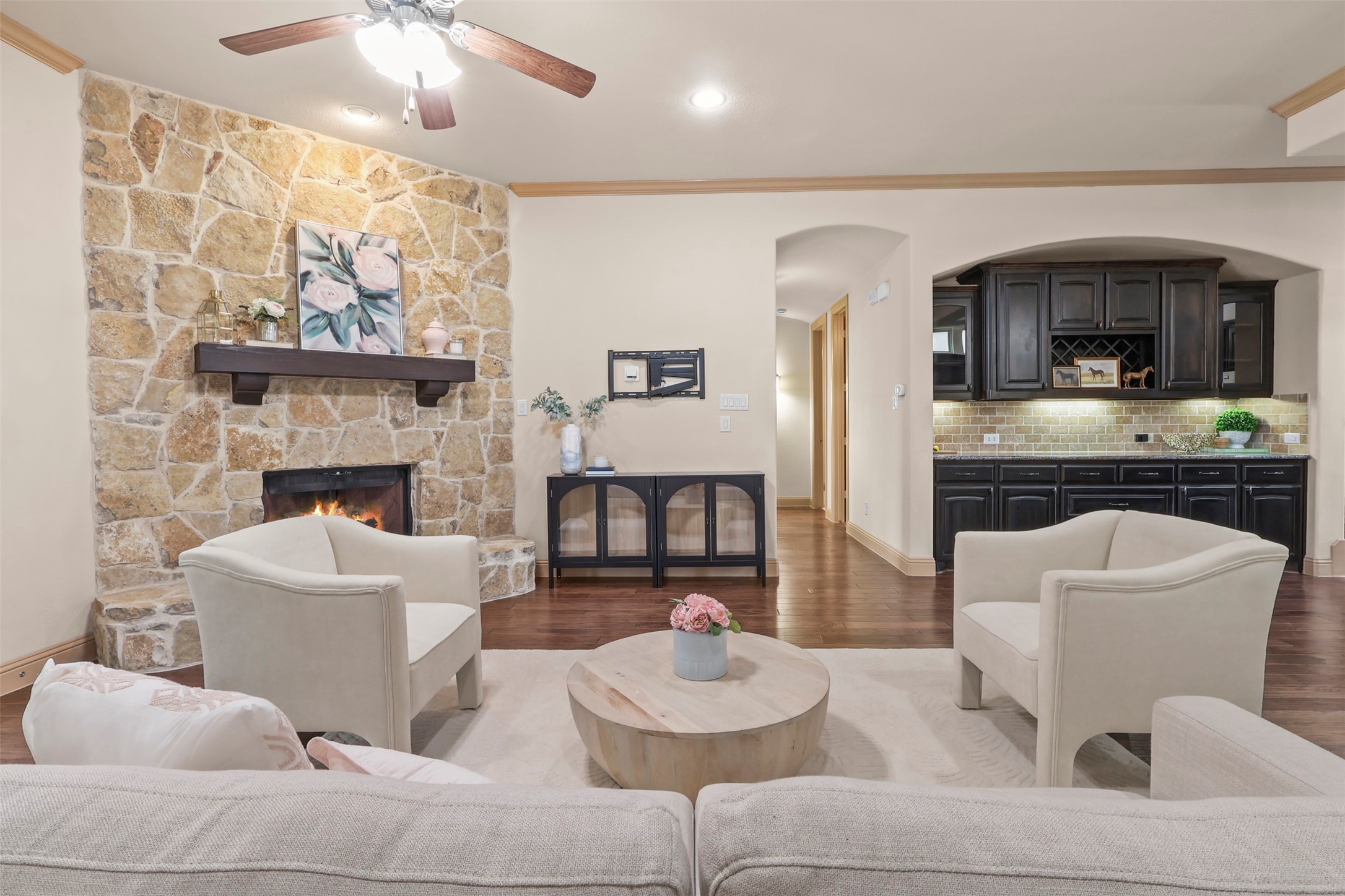 437 Middleton Drive, Roanoke, TX, 76262