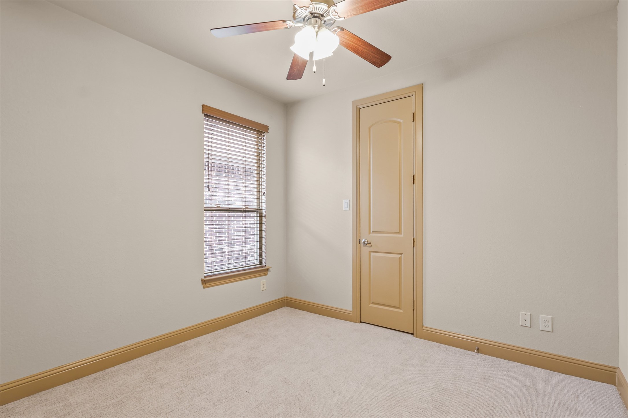 437 Middleton Drive, Roanoke, TX, 76262