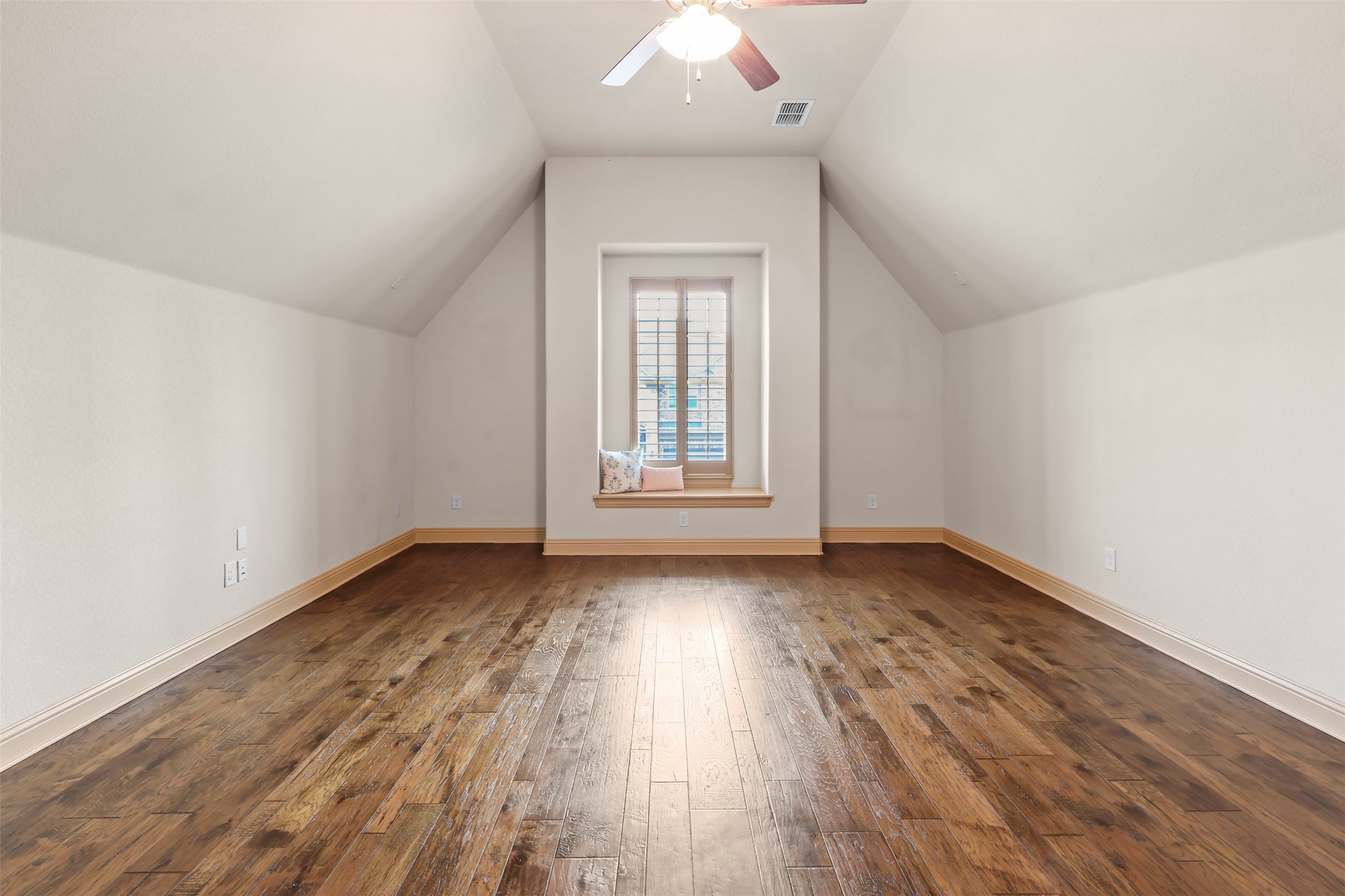 437 Middleton Drive, Roanoke, TX, 76262