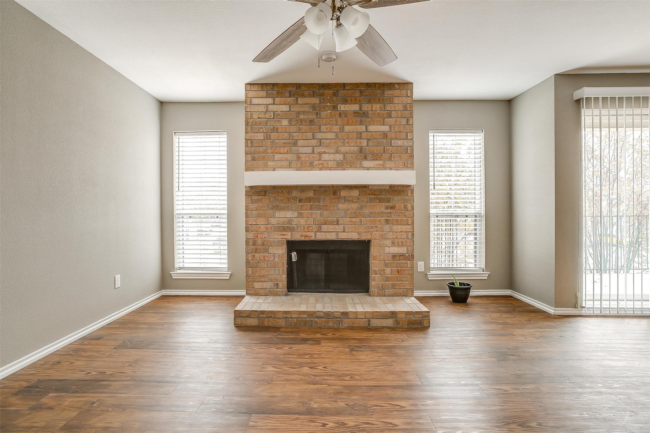 5806 Marvin Loving Drive UNIT&nbsp;212, Garland, TX, 75043