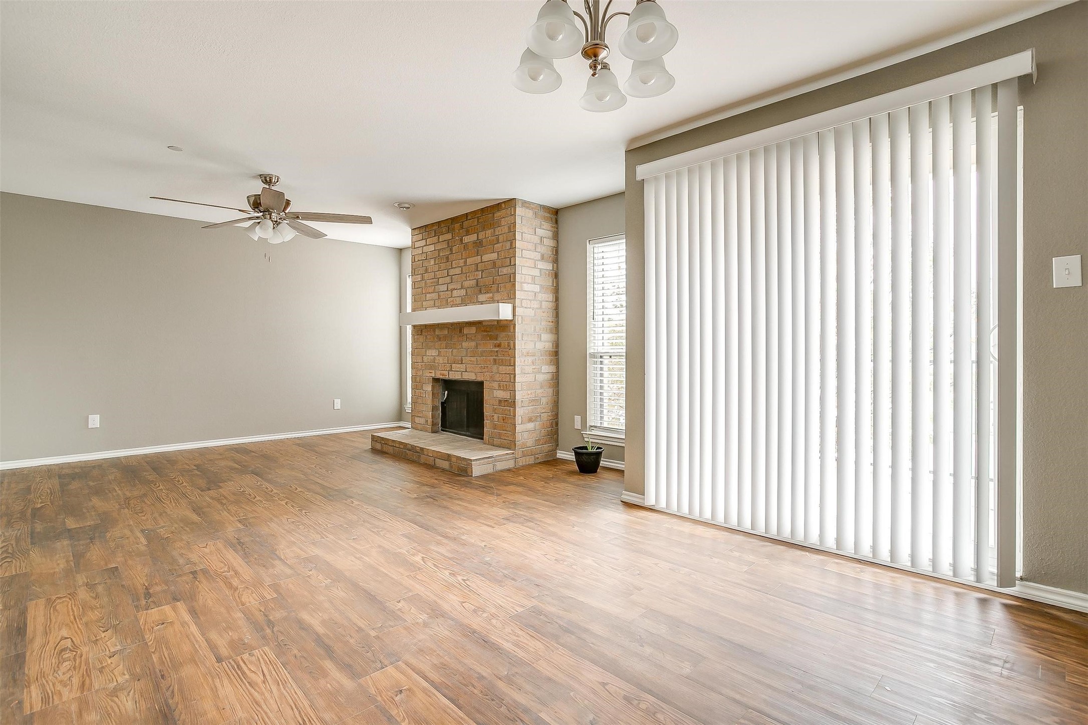 5806 Marvin Loving Drive UNIT&nbsp;212, Garland, TX, 75043